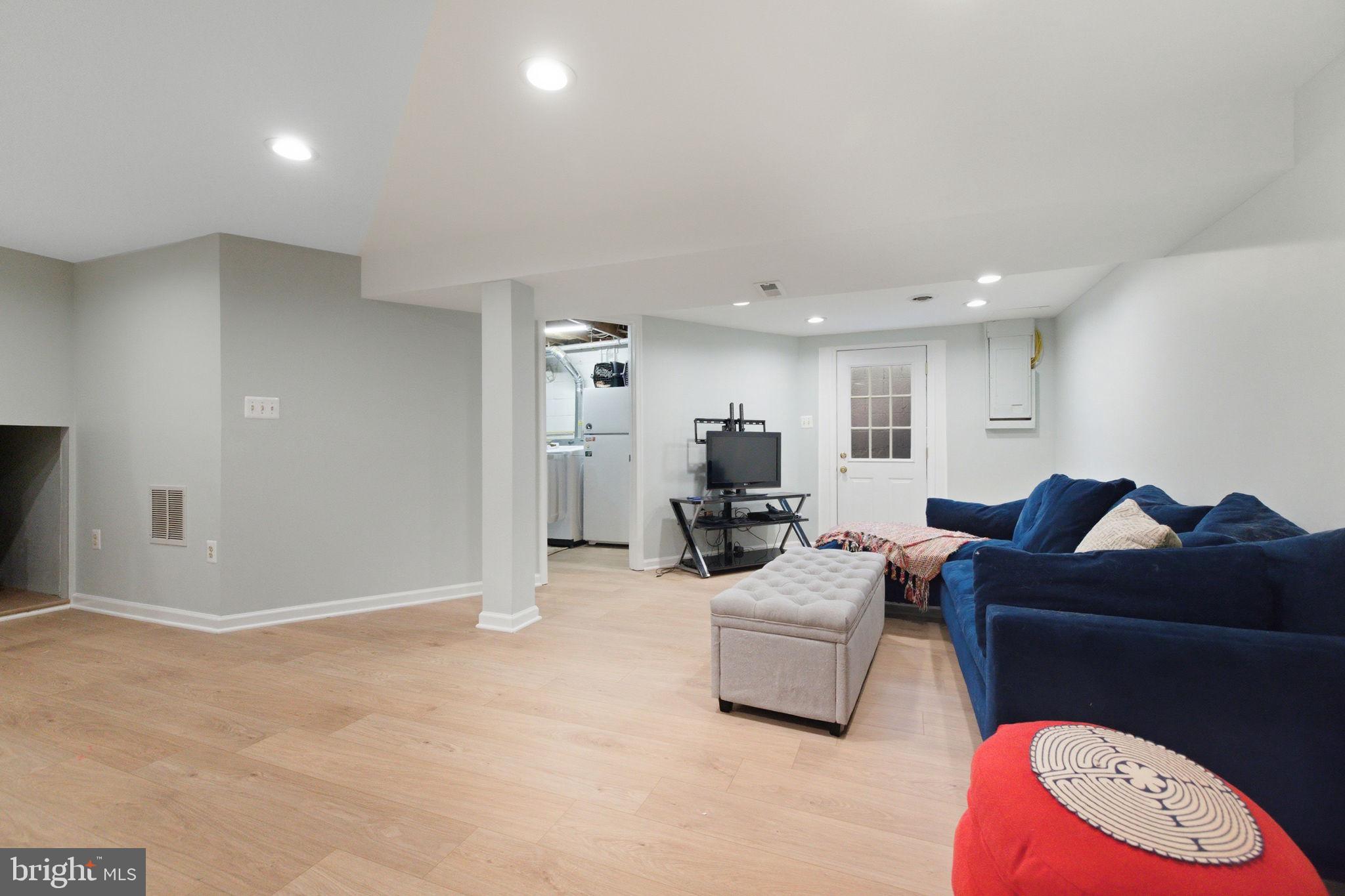 CHALET WOODS - Residential