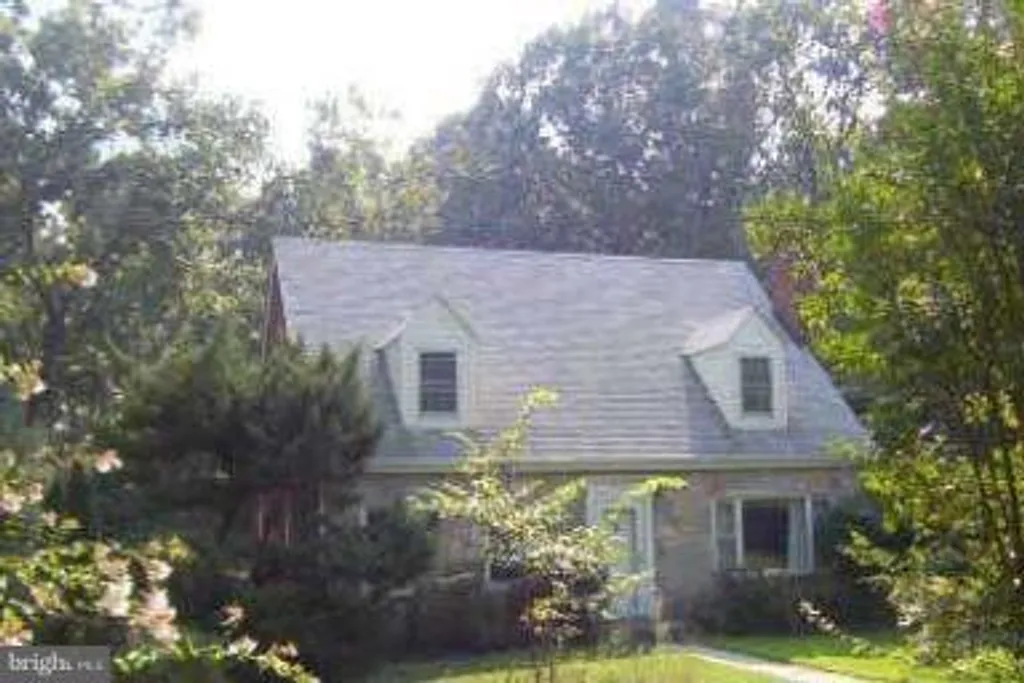 18339 Sharon Road, Triangle, VA 22172