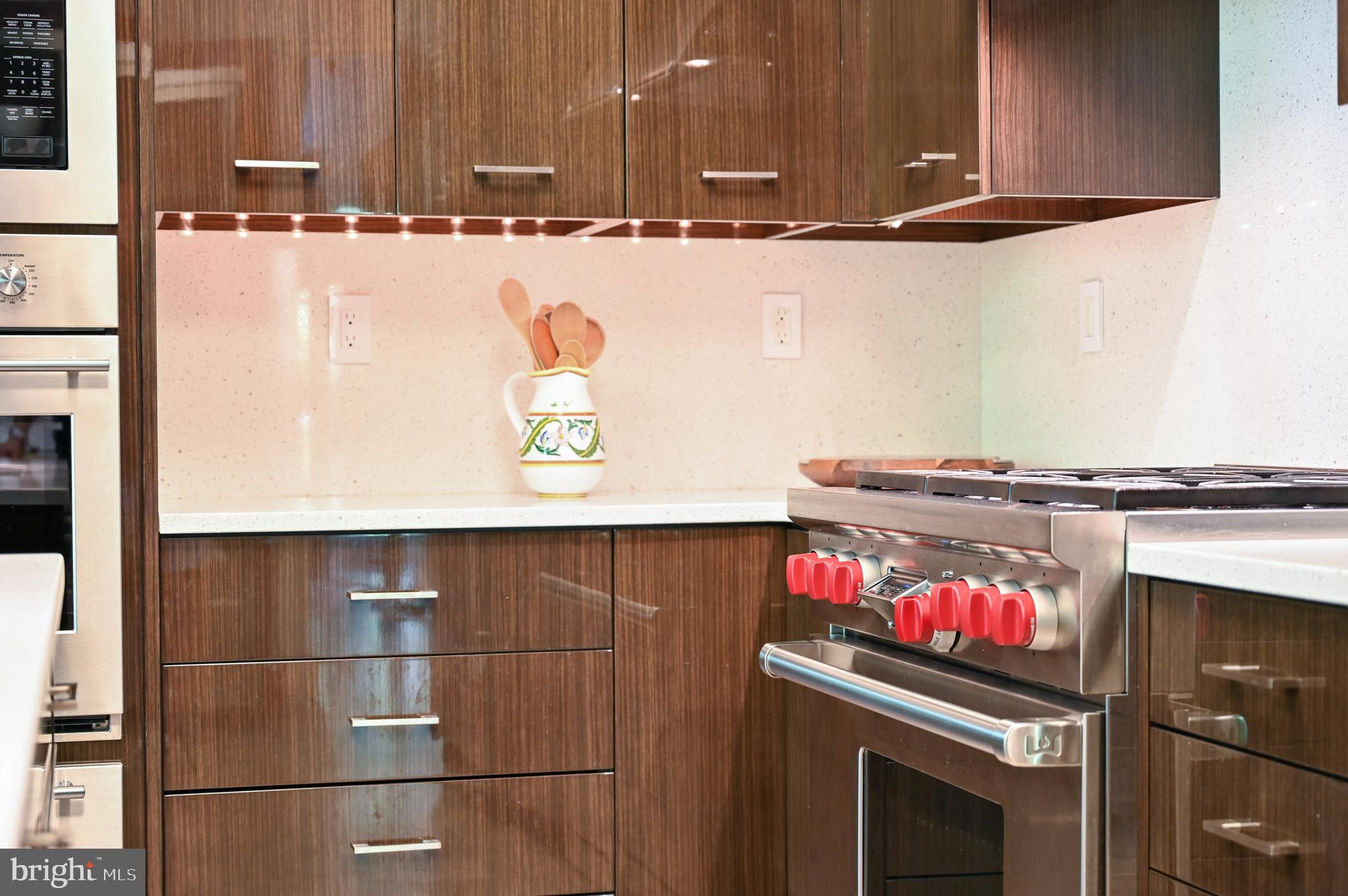 ROCKLAND - Residential