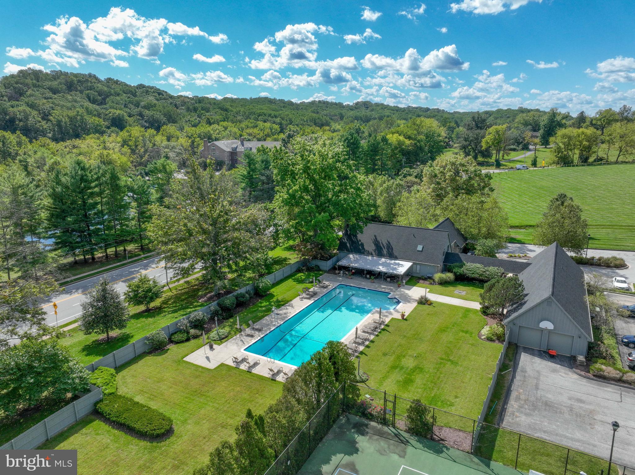 ROCKLAND - Residential