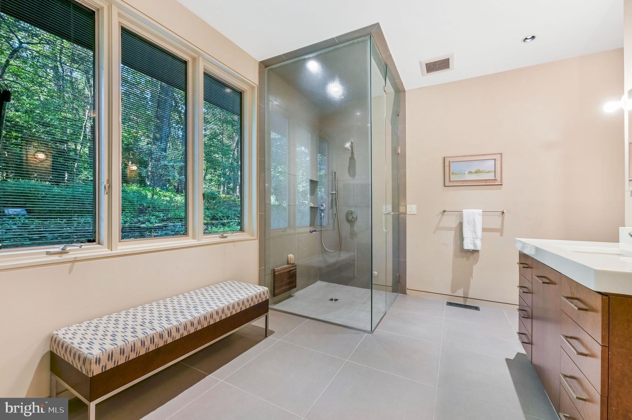 ROCKLAND - Residential