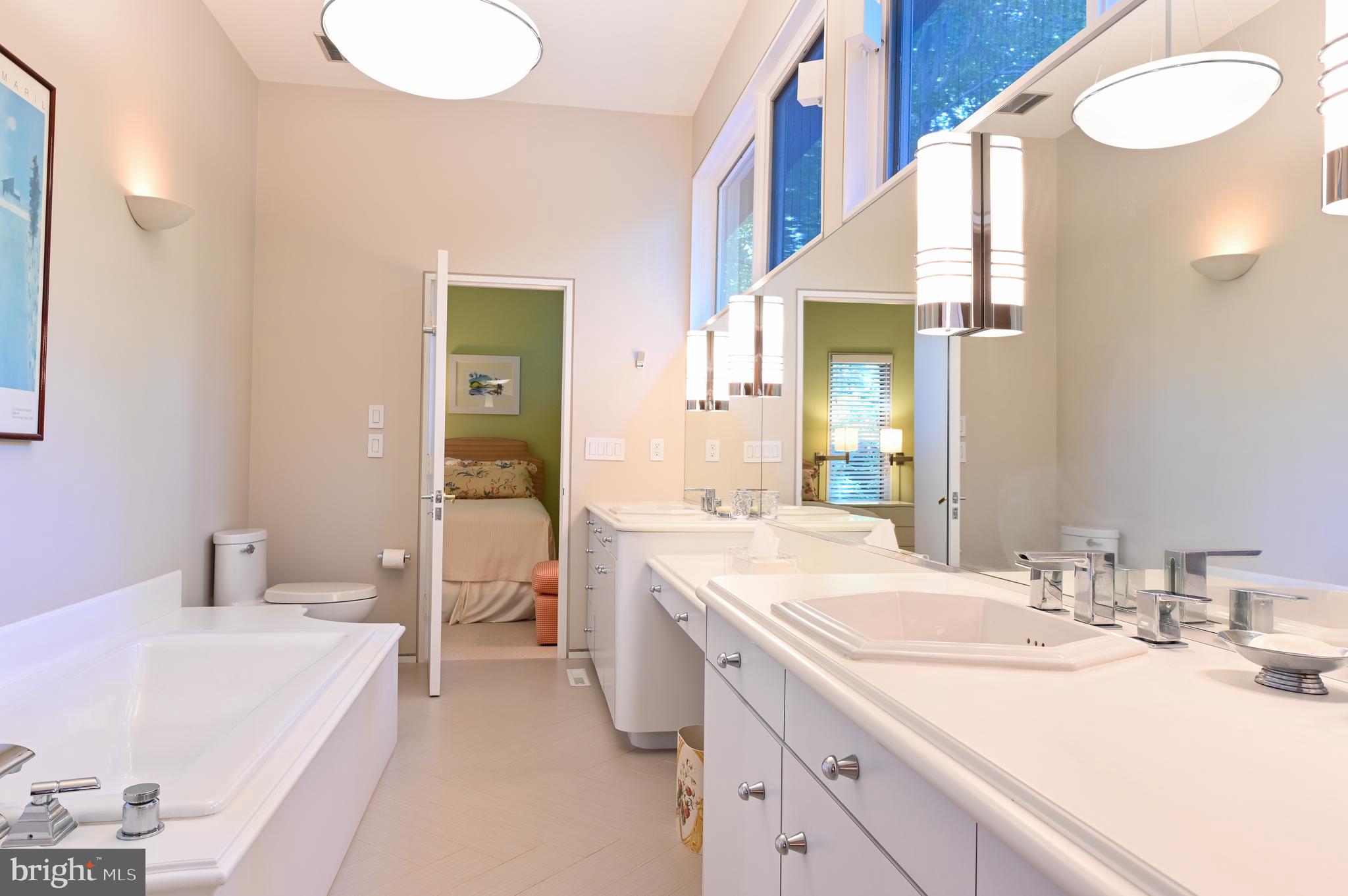 ROCKLAND - Residential