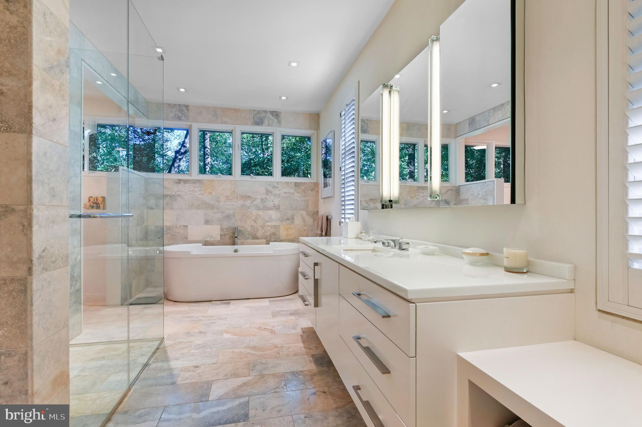 ROCKLAND - Residential