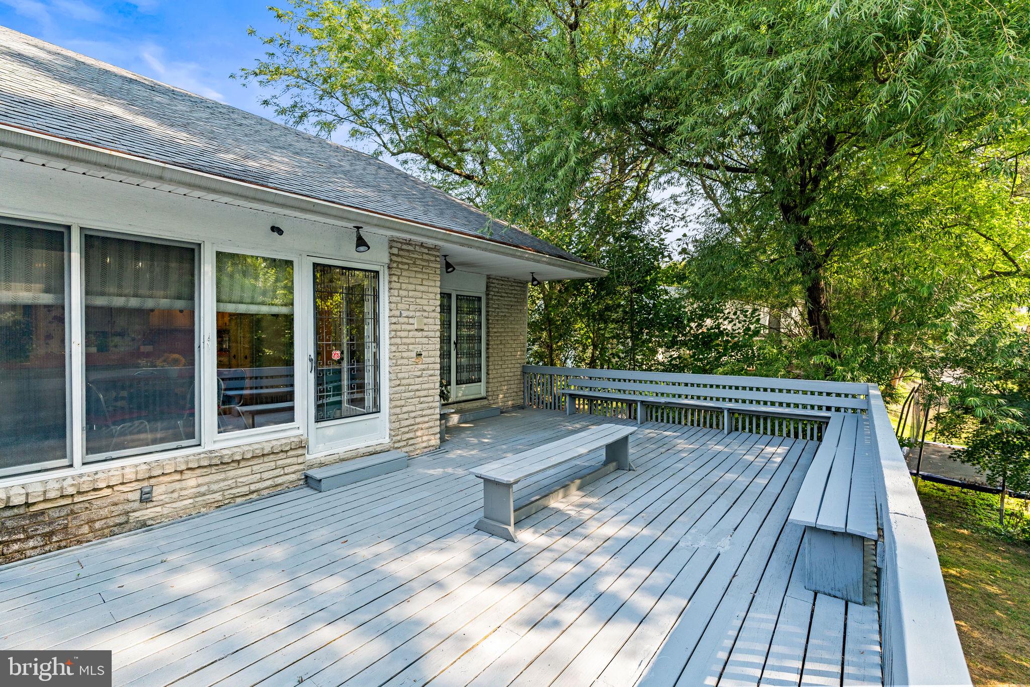 ELKINS PARK - Residential