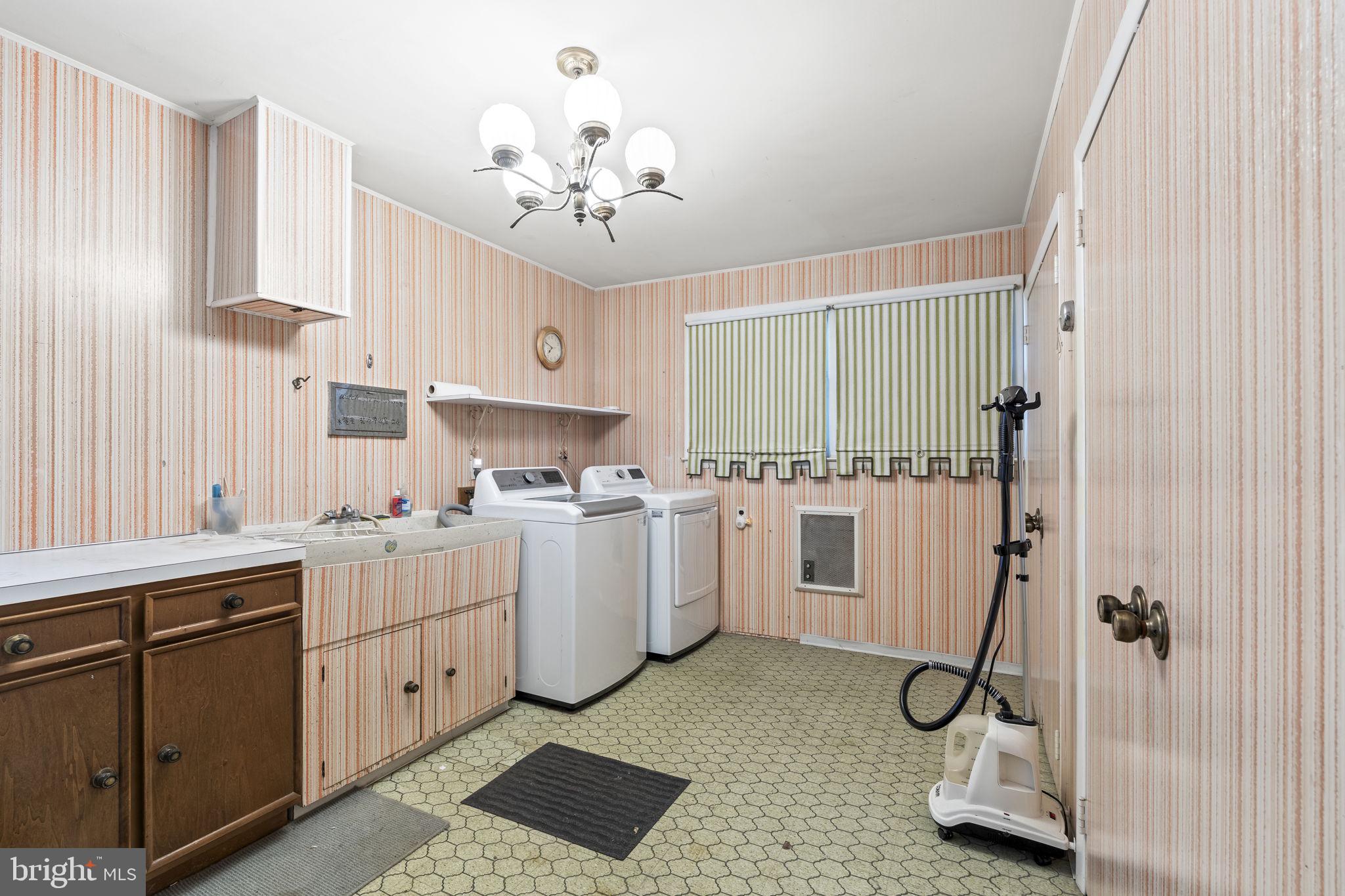 ELKINS PARK - Residential