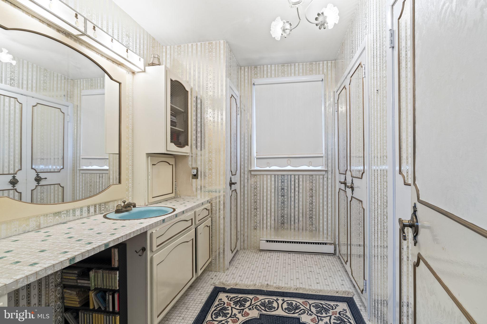 ELKINS PARK - Residential