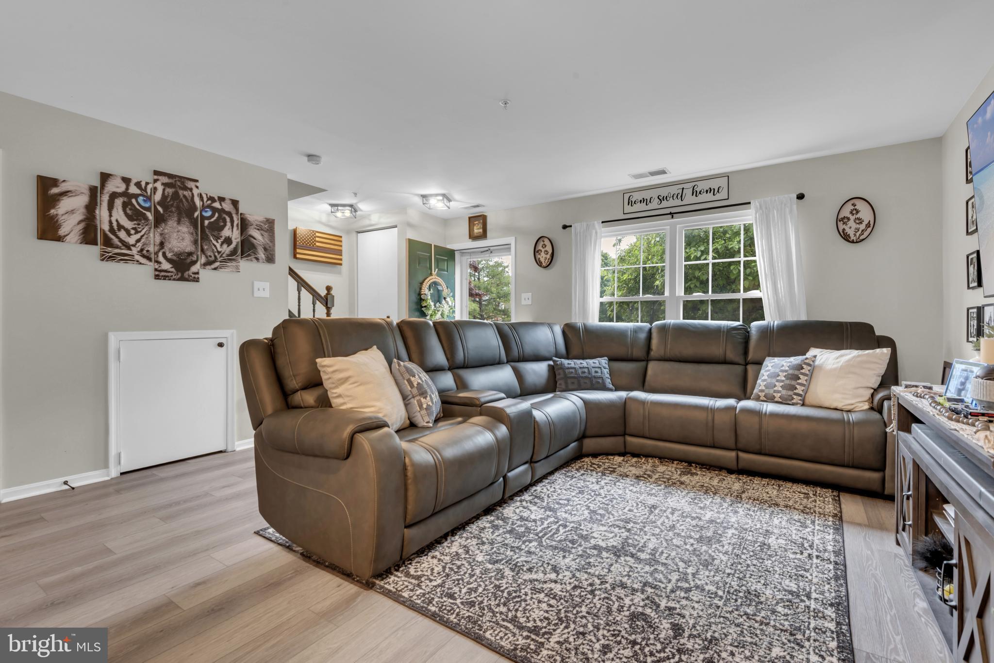 STONEY BEACH - Residential