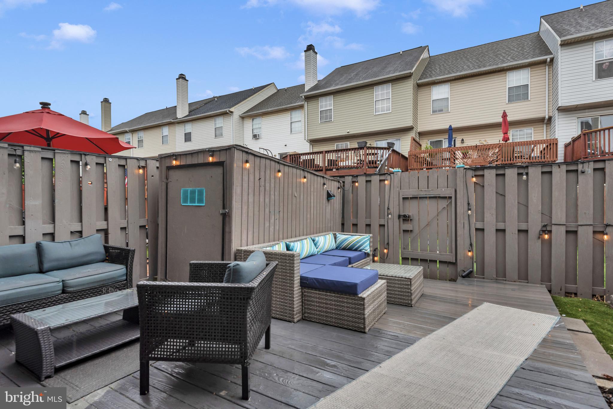 STONEY BEACH - Residential