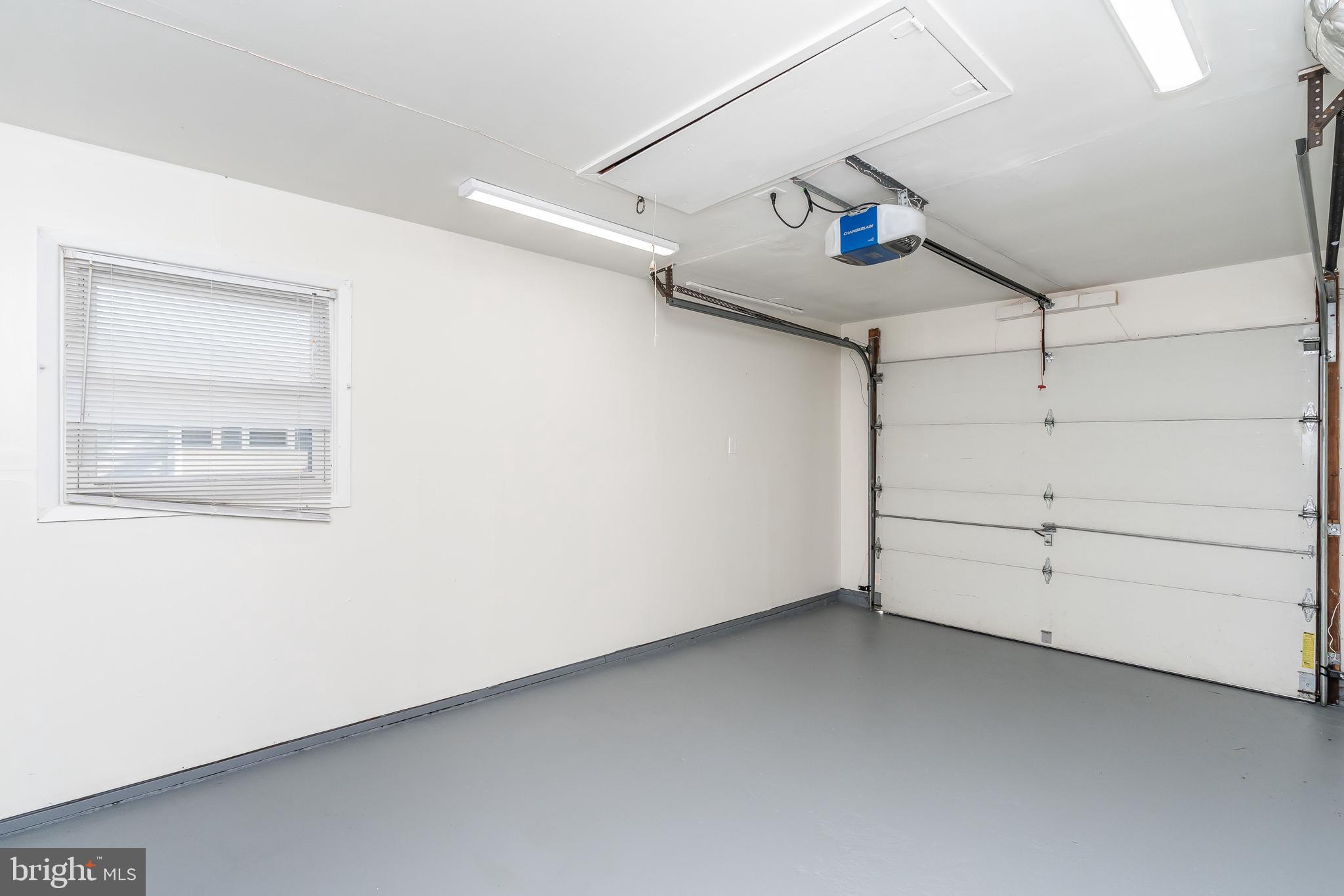 MEADOWBROOK AT BELAIR - Residential