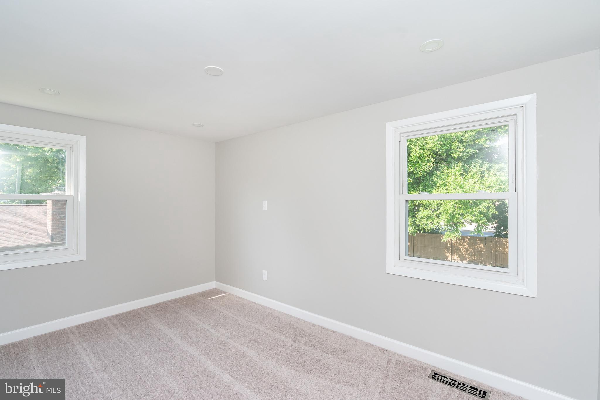 MEADOWBROOK AT BELAIR - Residential