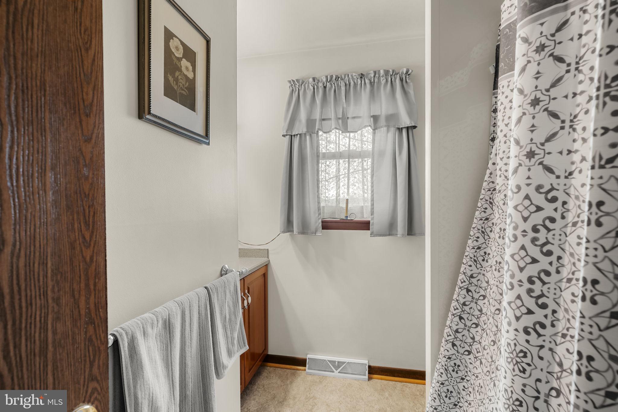 MEADOW BROOK ESTATES - Residential