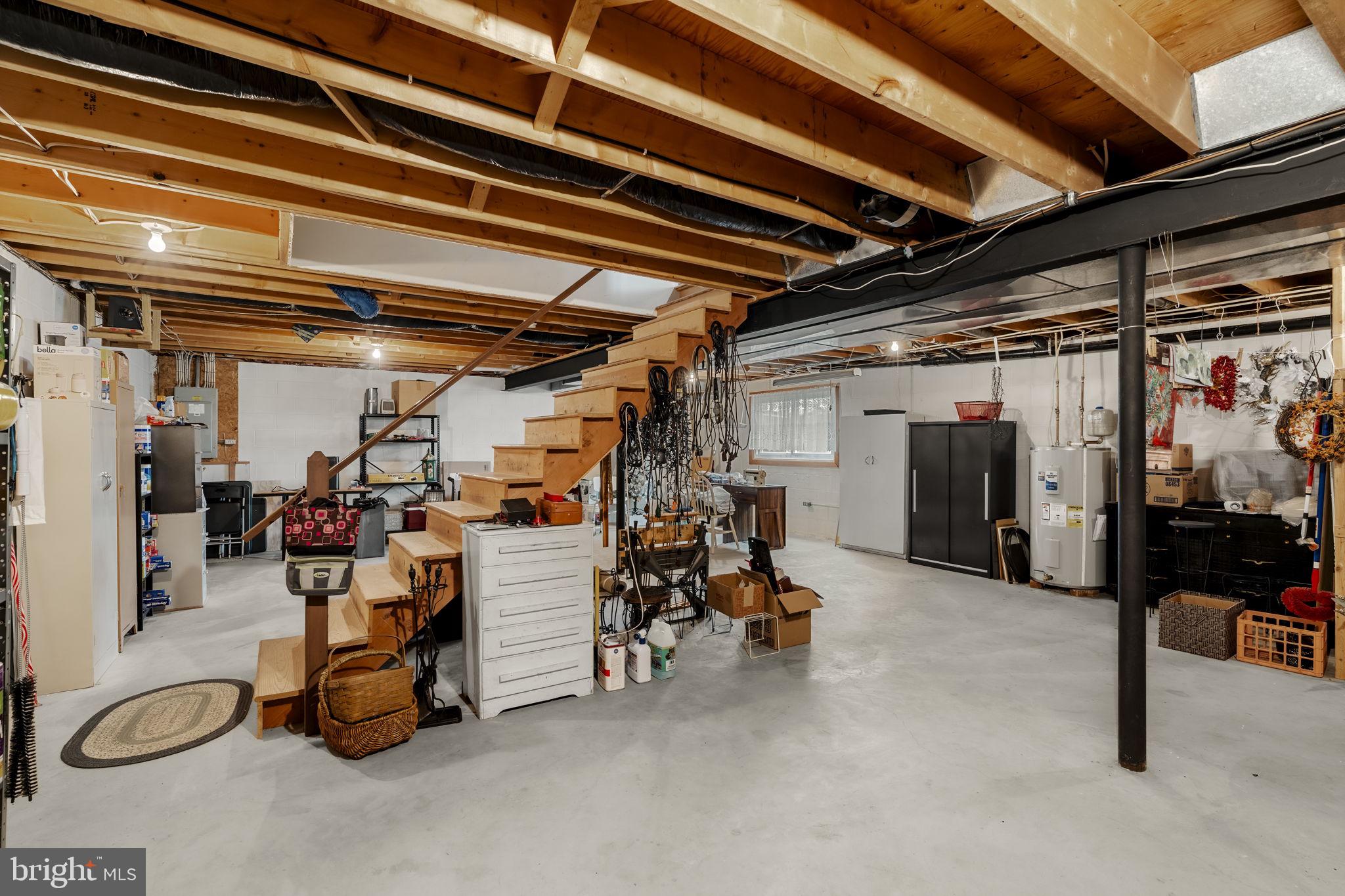 MEADOW BROOK ESTATES - Residential