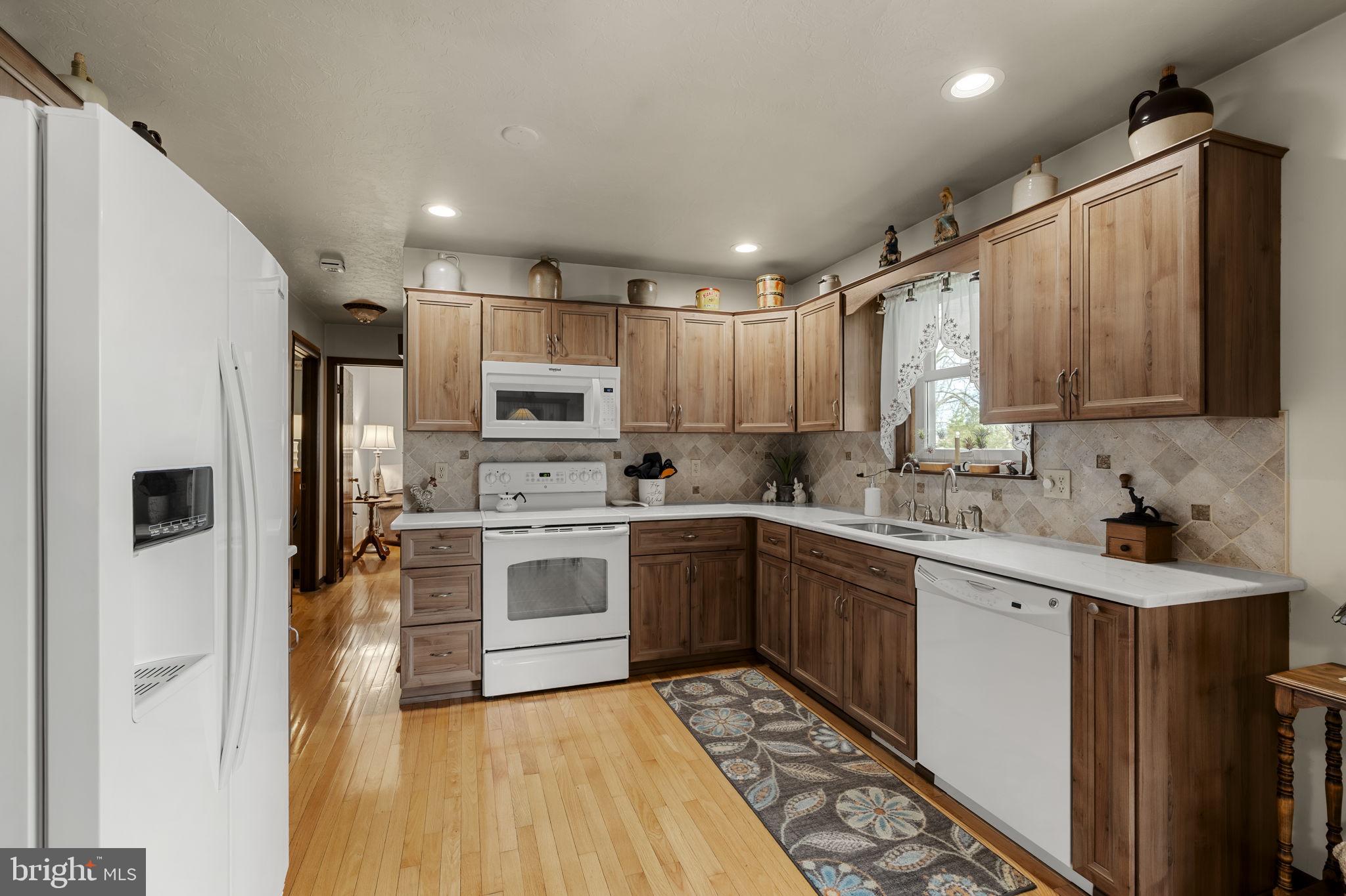 MEADOW BROOK ESTATES - Residential