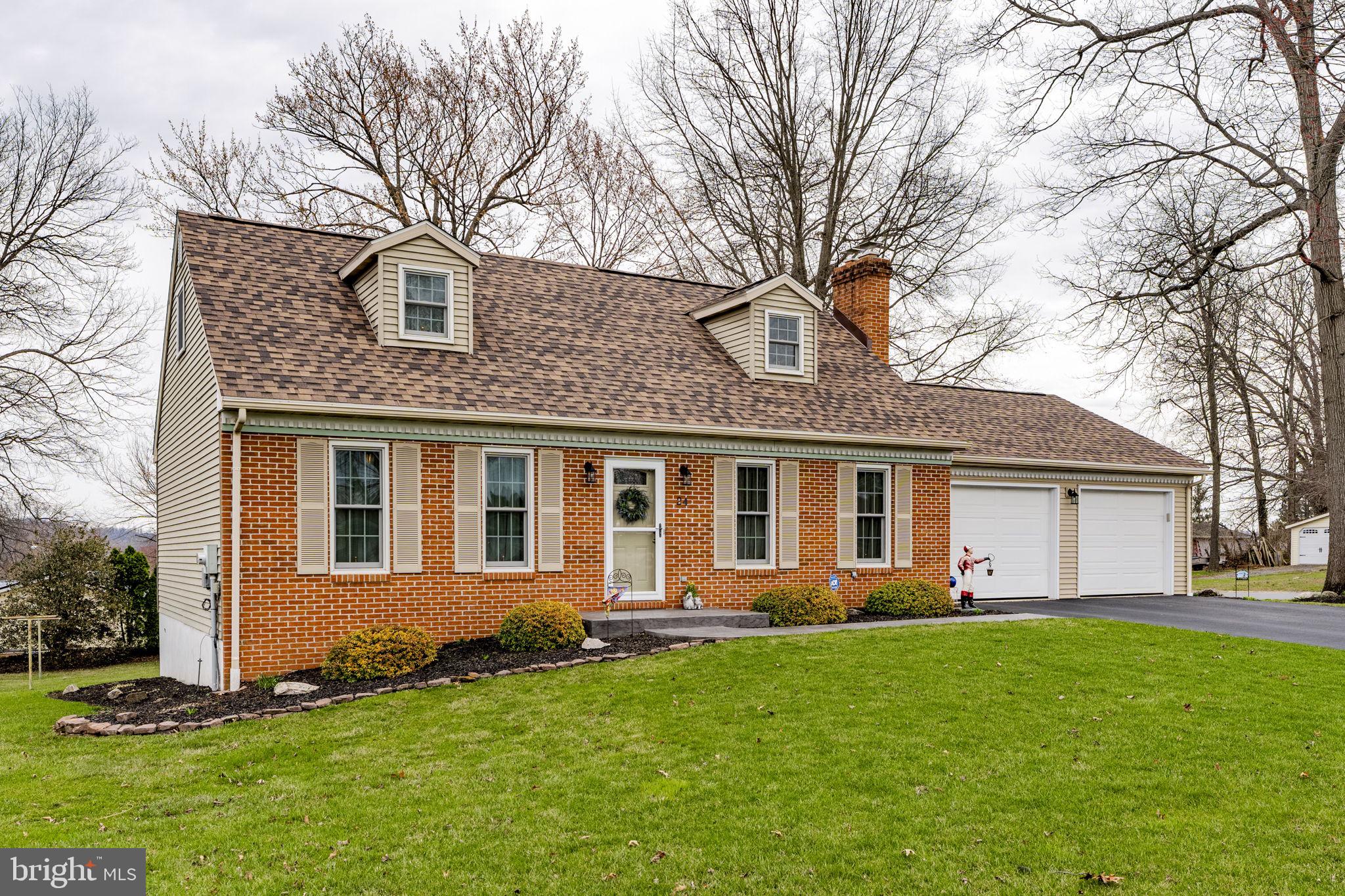MEADOW BROOK ESTATES - Residential