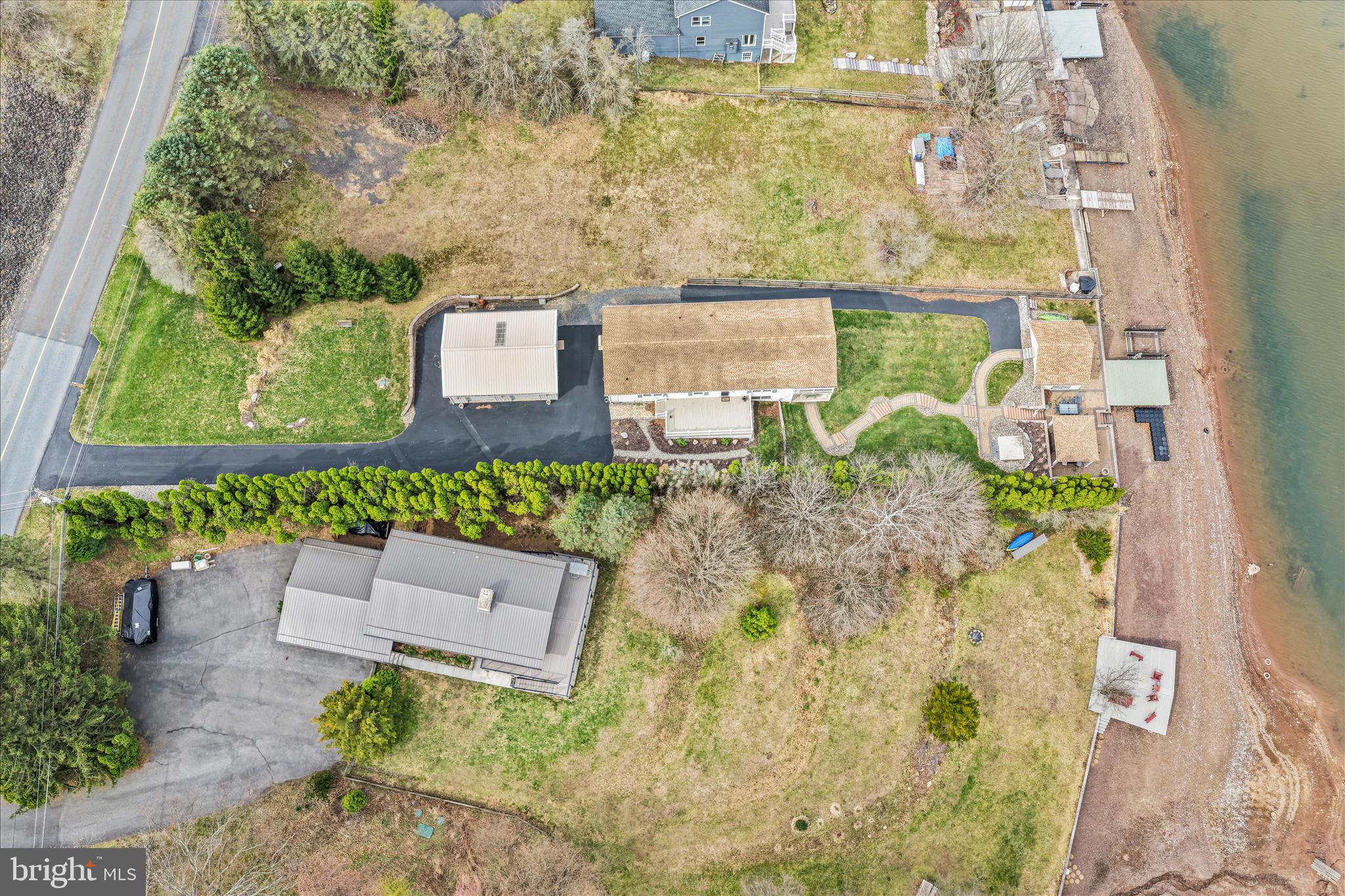 LAKE WYNONAH - Residential