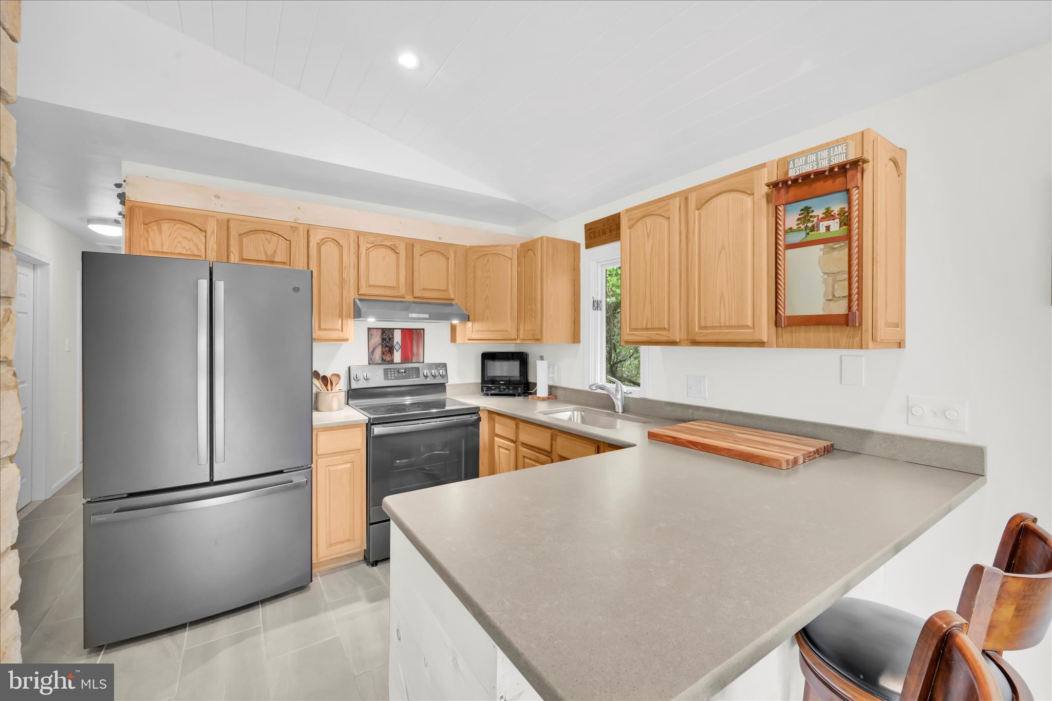 LAKE WYNONAH - Residential