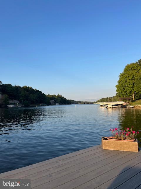 LAKE WYNONAH - Residential