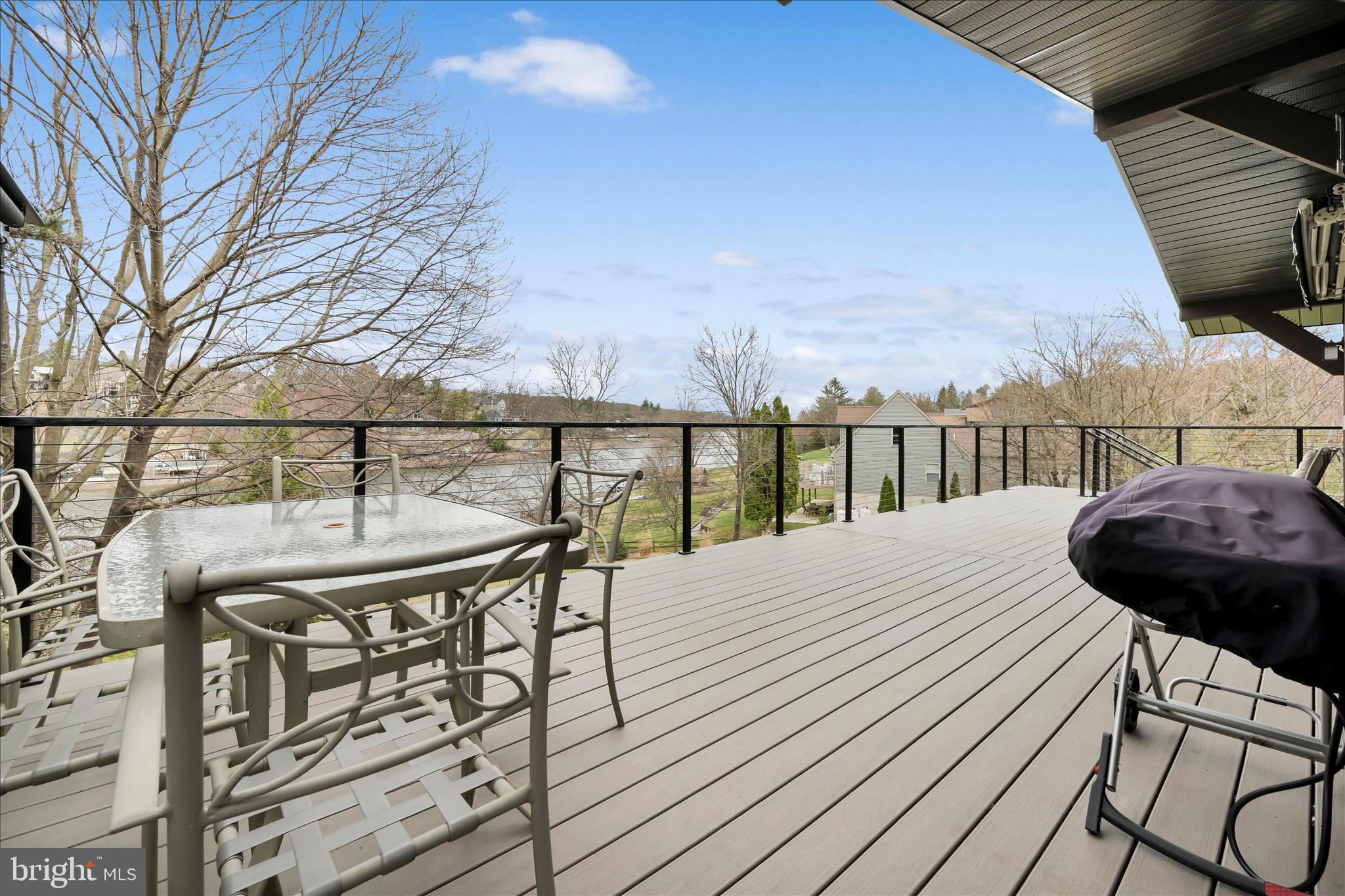 LAKE WYNONAH - Residential