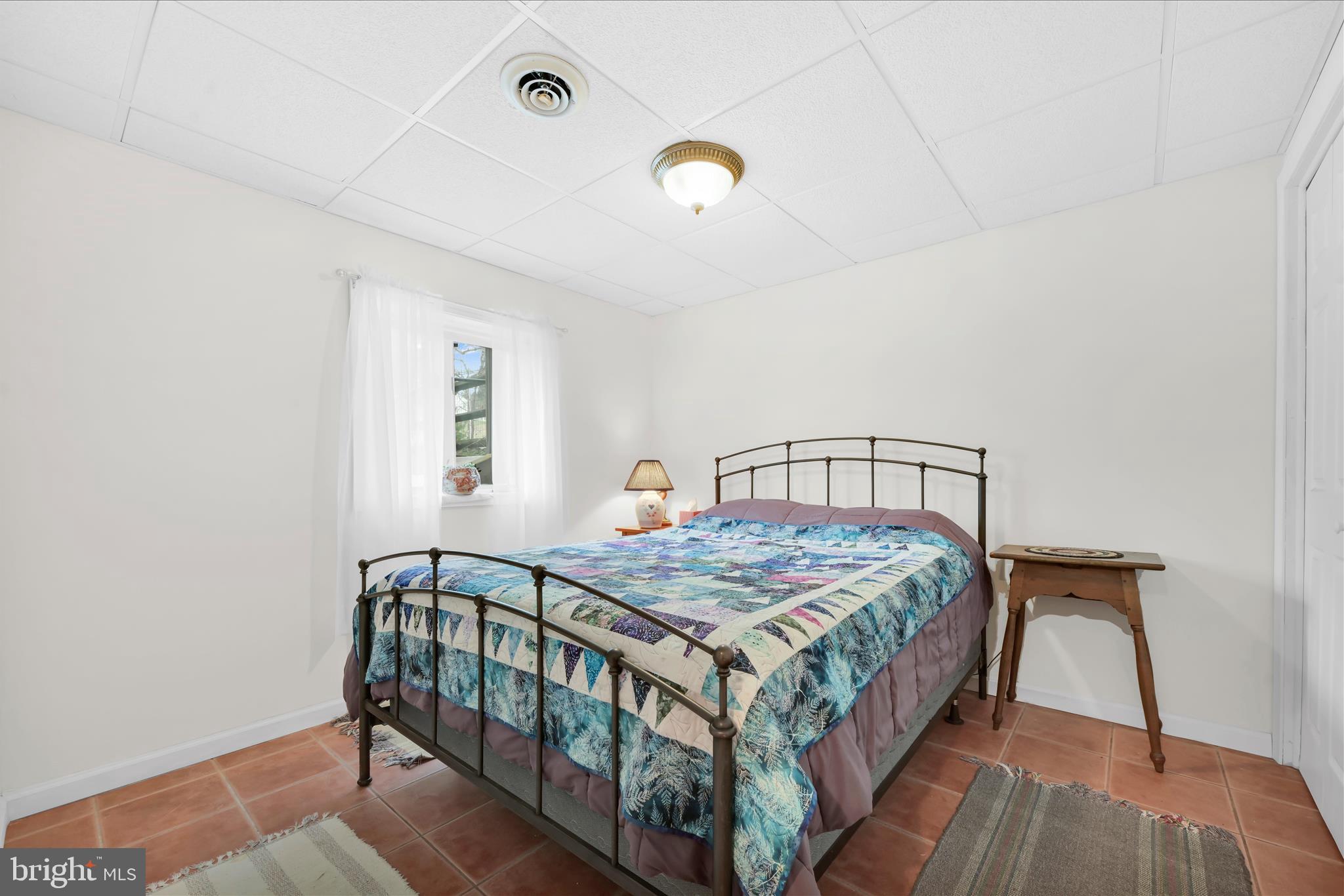 LAKE WYNONAH - Residential