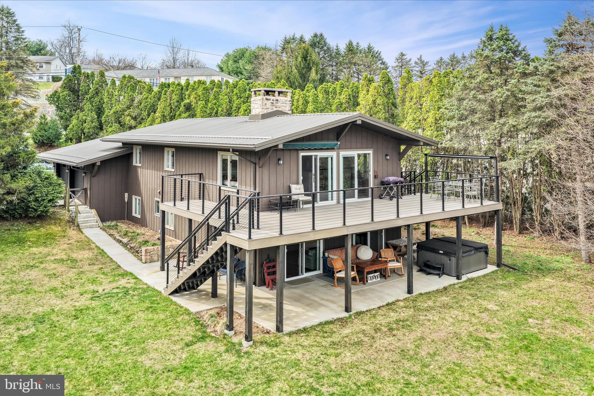 LAKE WYNONAH - Residential