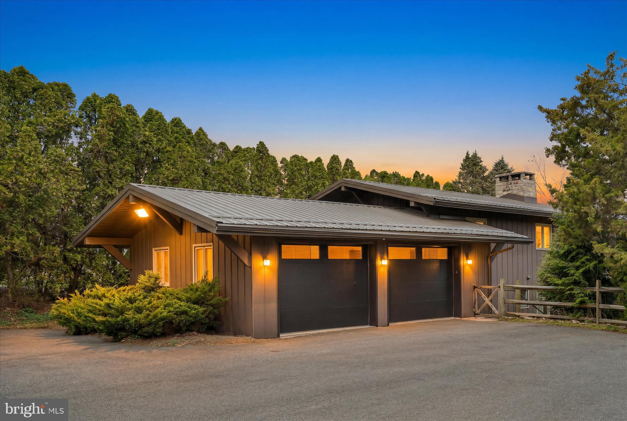 LAKE WYNONAH - Residential