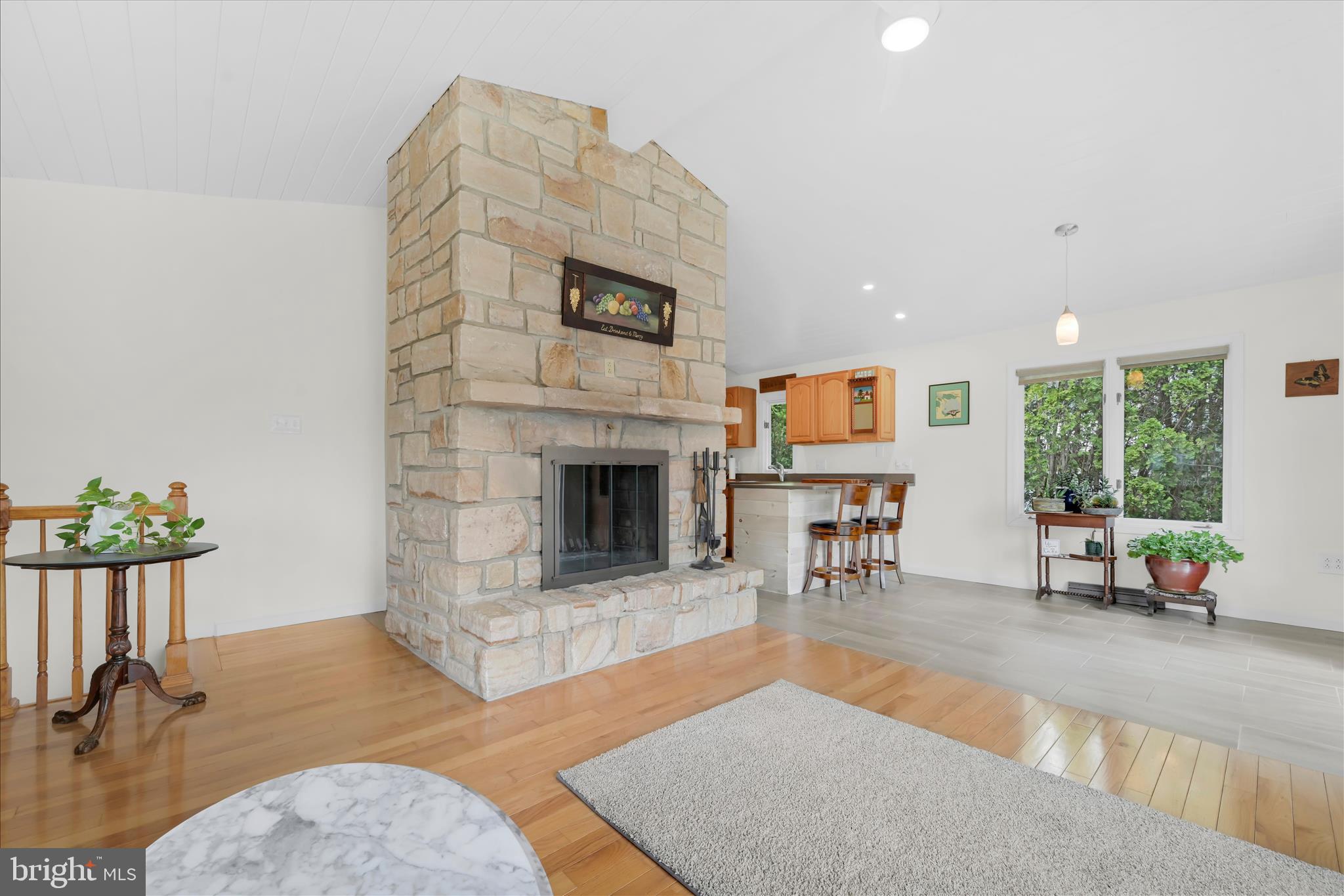 LAKE WYNONAH - Residential