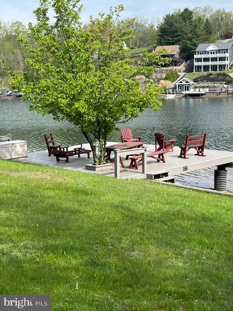 LAKE WYNONAH - Residential