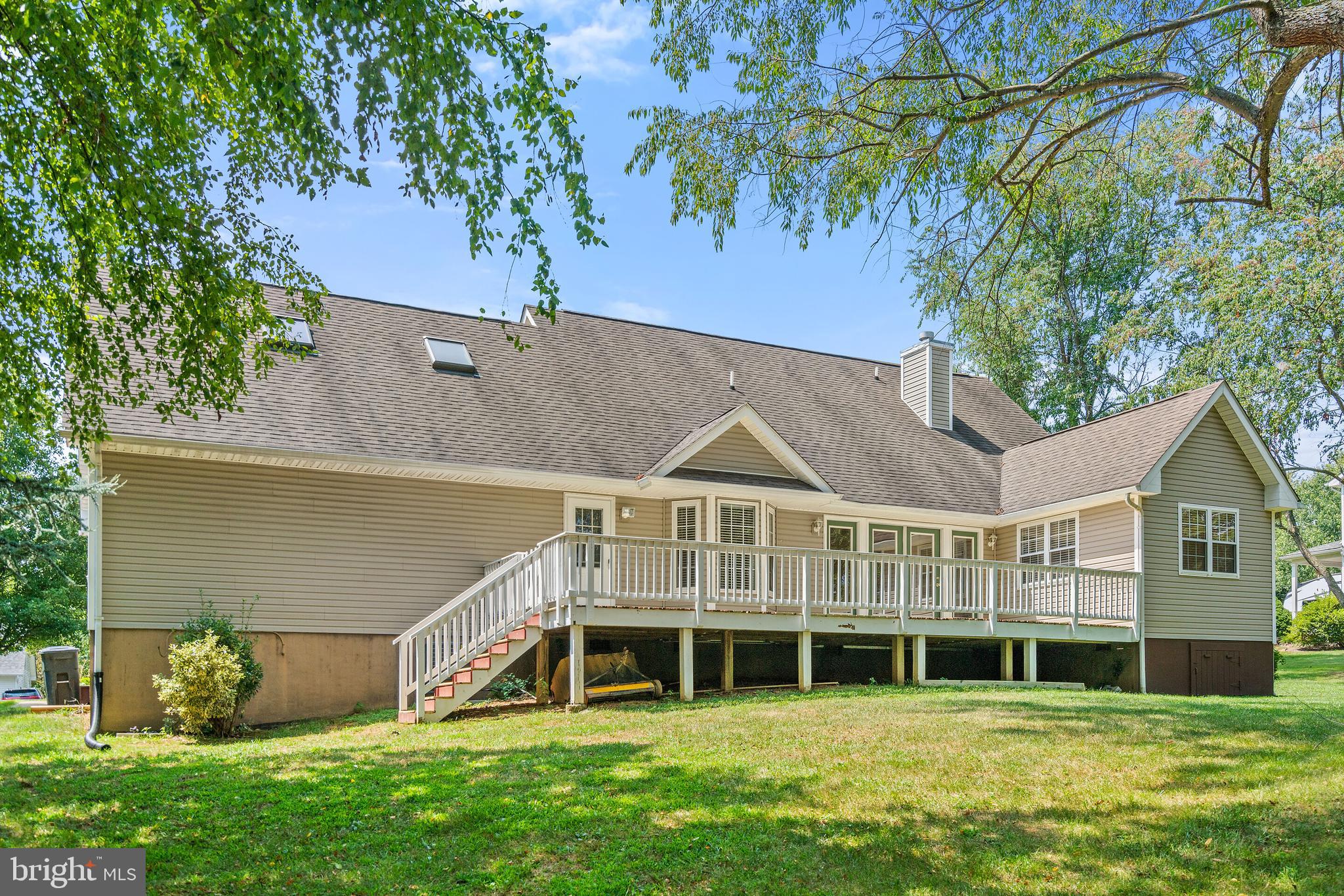 CLAYMONT CHASE - Residential