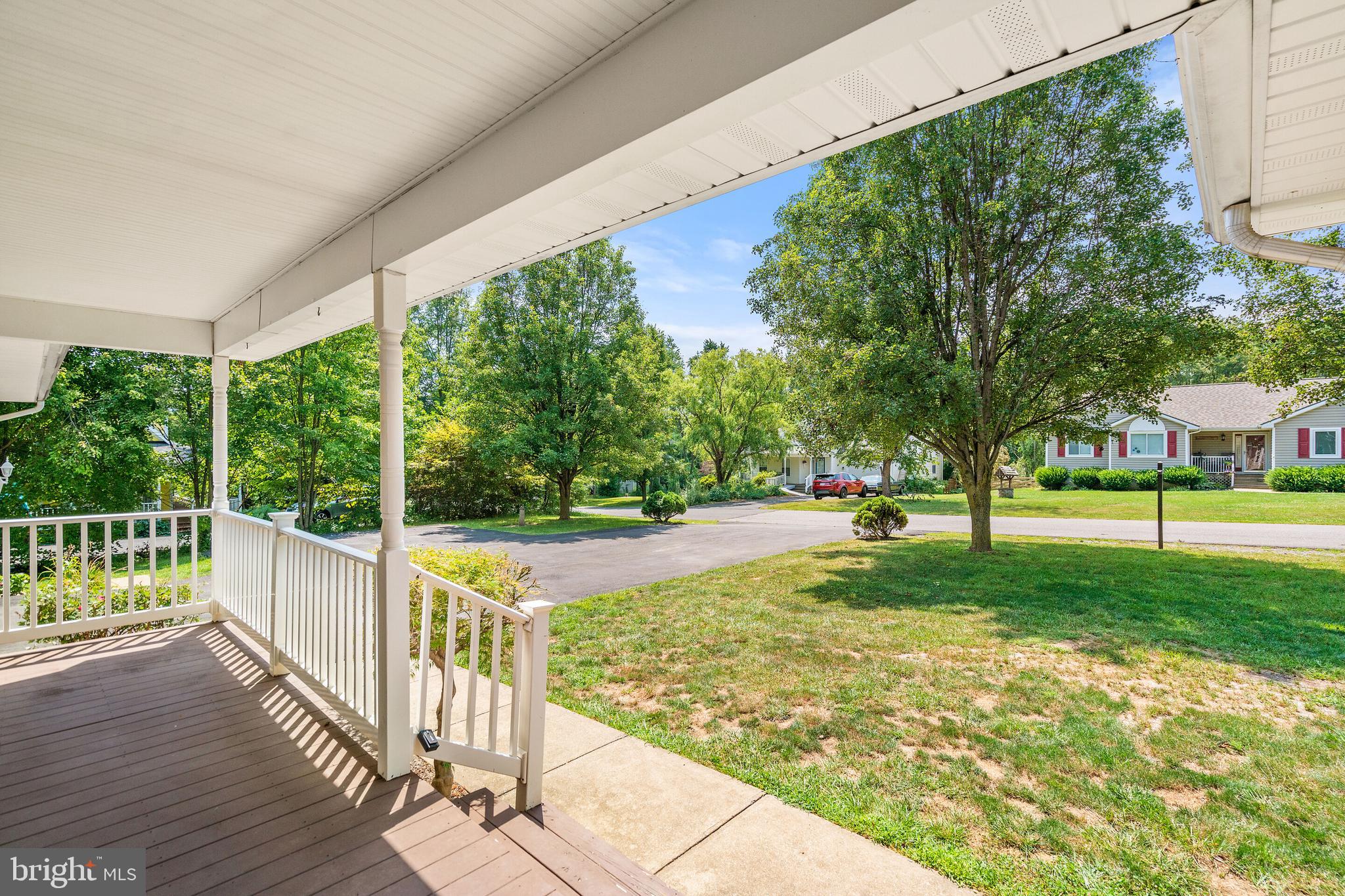 CLAYMONT CHASE - Residential