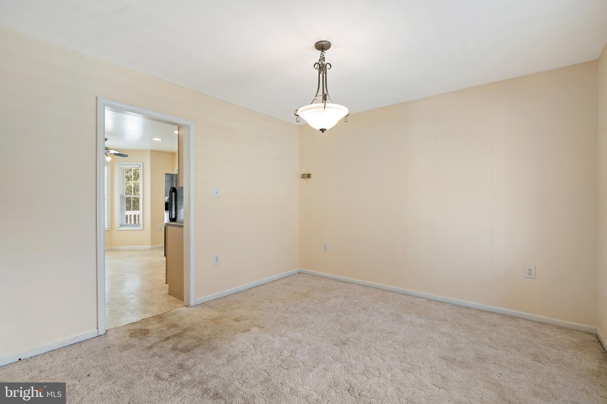 CLAYMONT CHASE - Residential