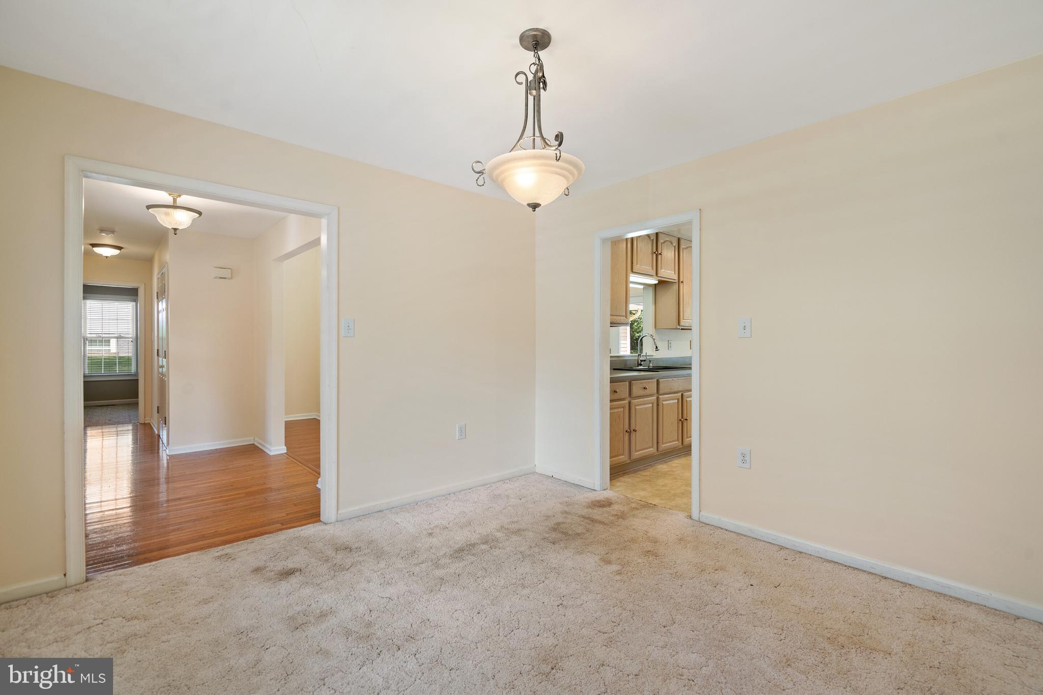 CLAYMONT CHASE - Residential