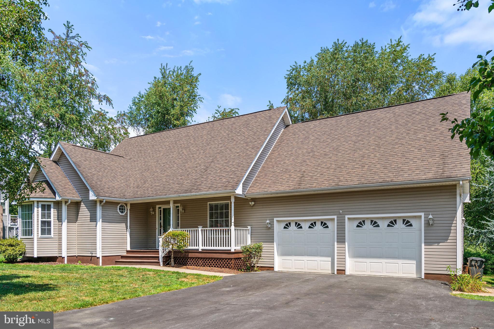 CLAYMONT CHASE - Residential