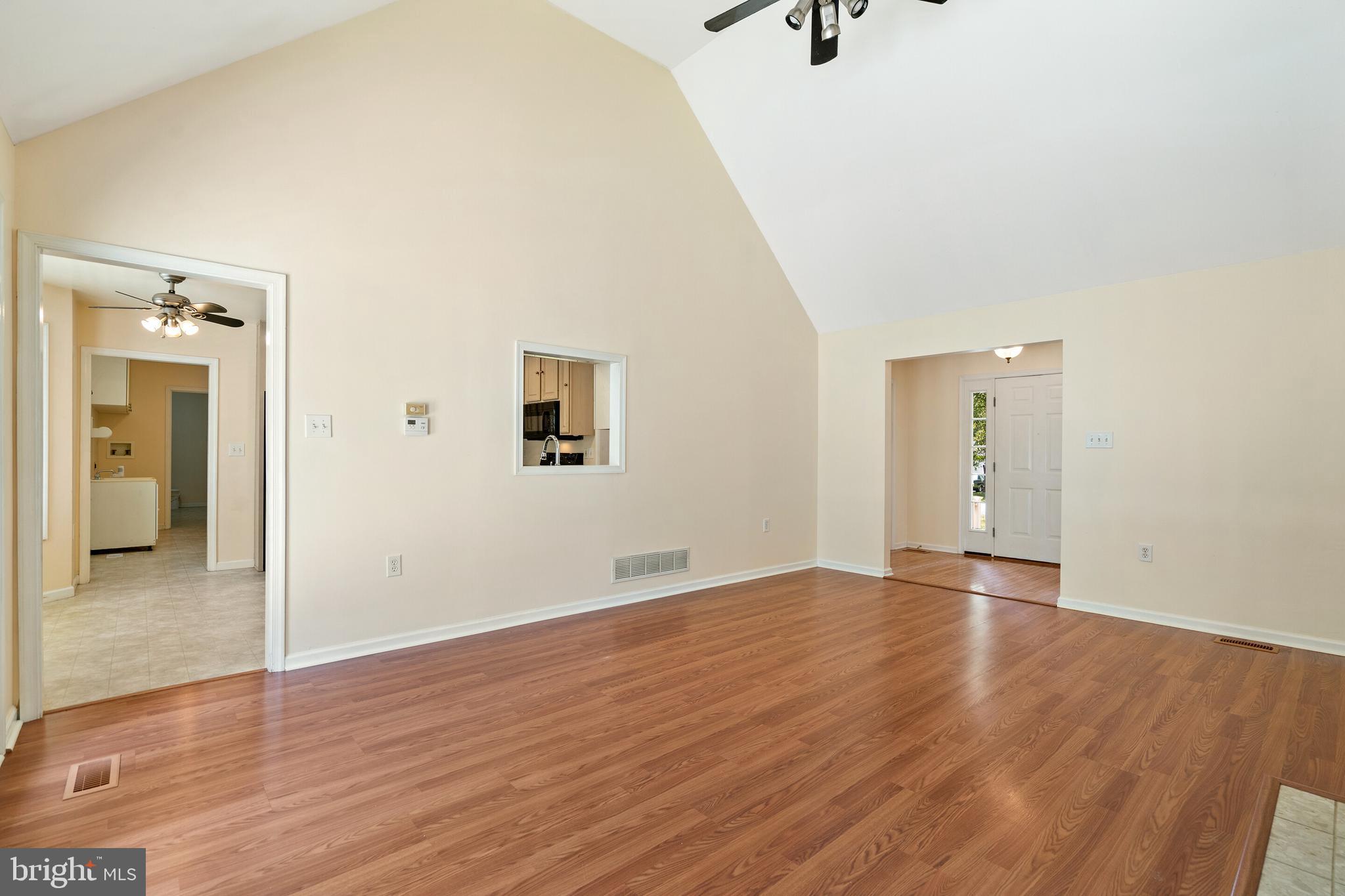 CLAYMONT CHASE - Residential