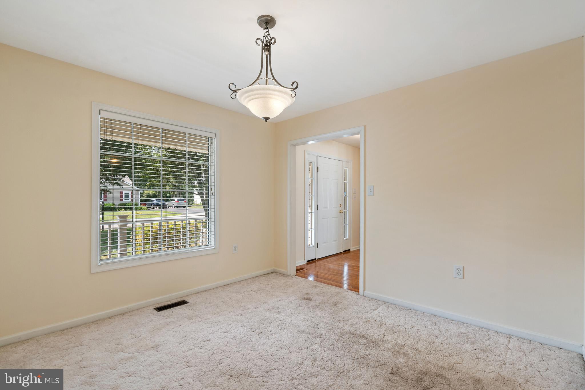 CLAYMONT CHASE - Residential