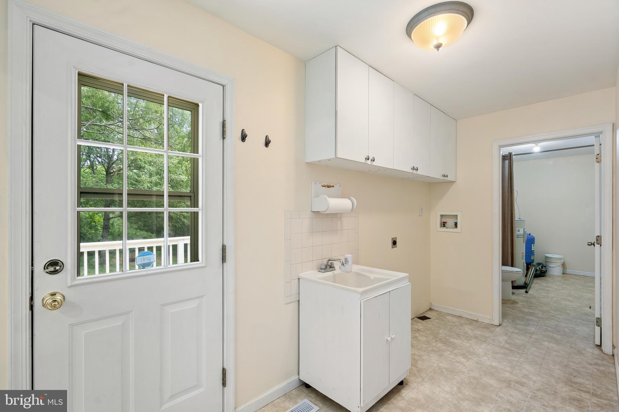 CLAYMONT CHASE - Residential