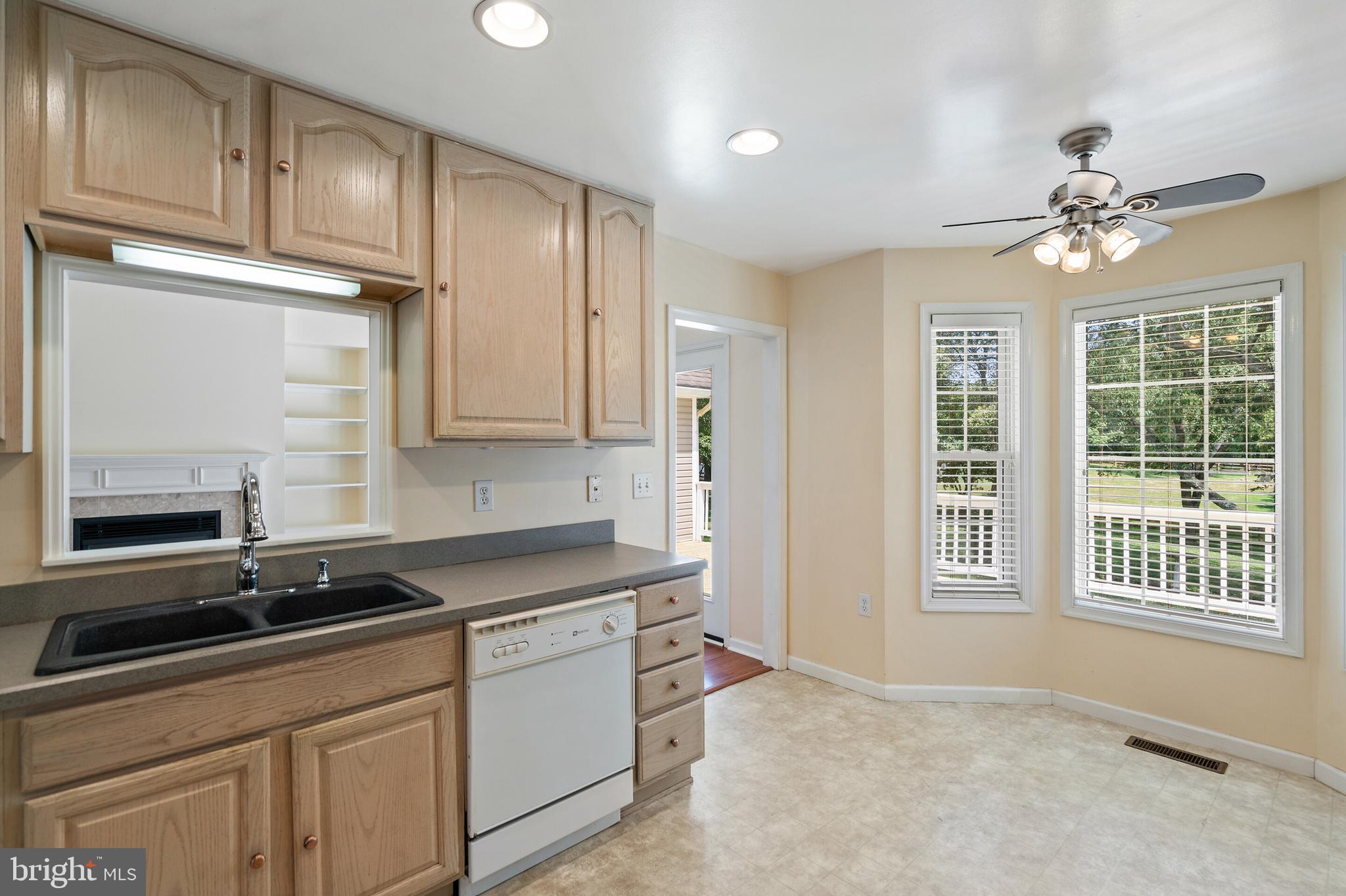 CLAYMONT CHASE - Residential