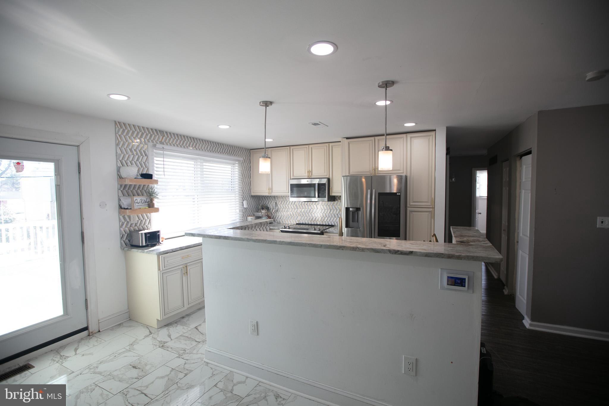 TOWNE POINT - Residential