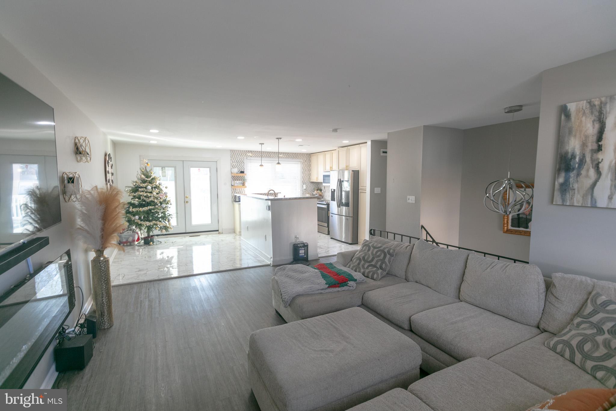 TOWNE POINT - Residential