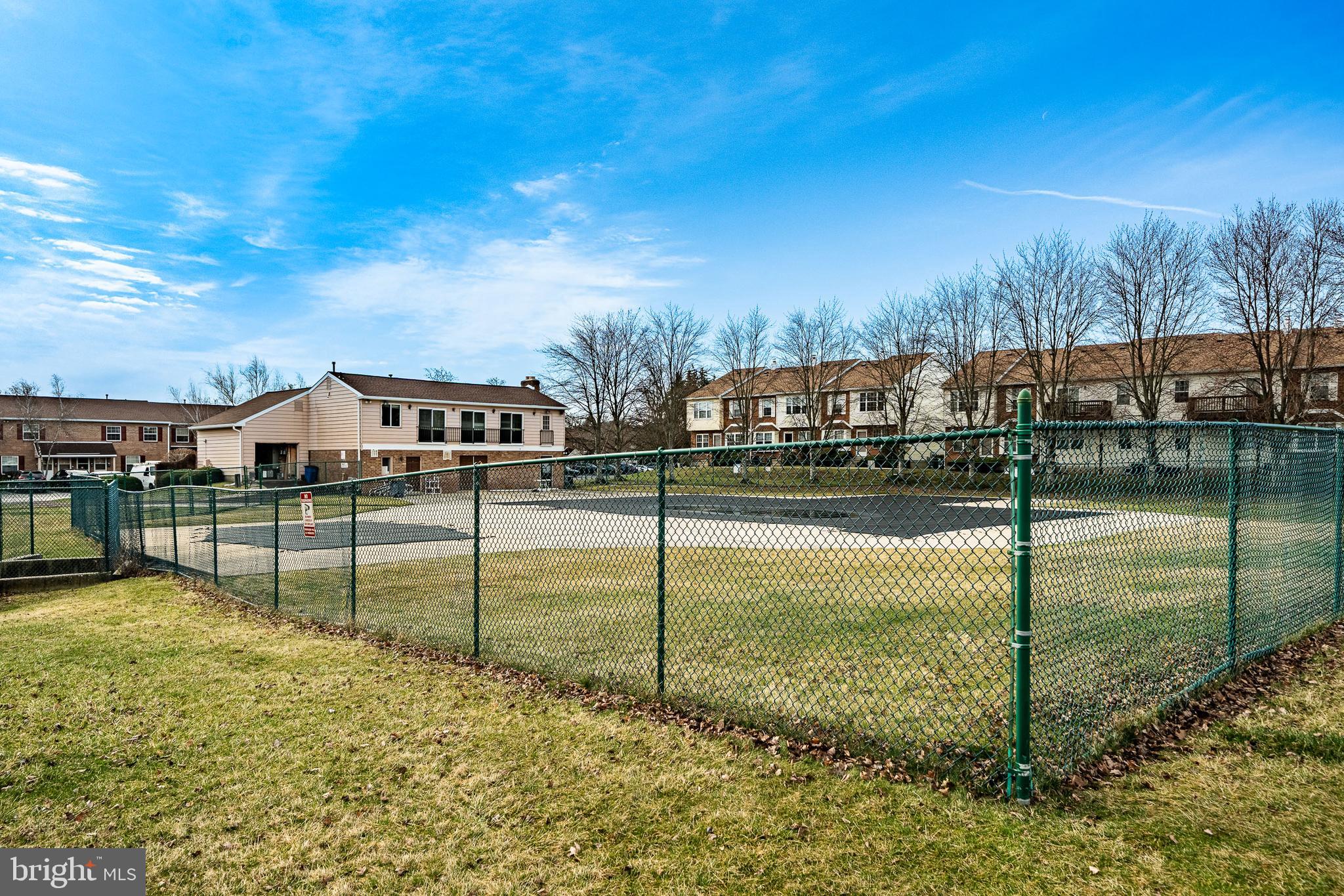 NORTHRIDGE ESTATES - Residential