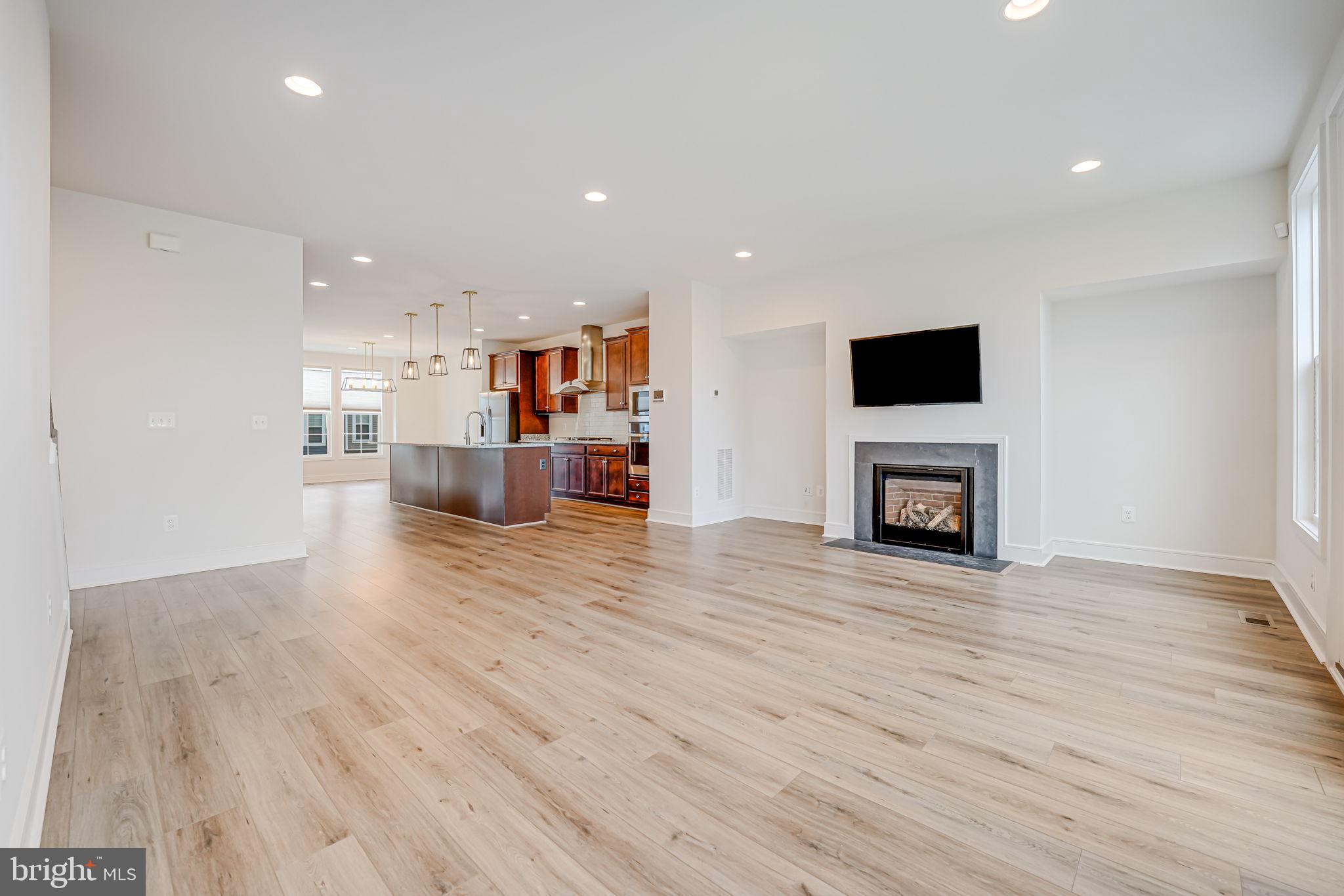 ROBINSON VILLAGE - Residential Lease