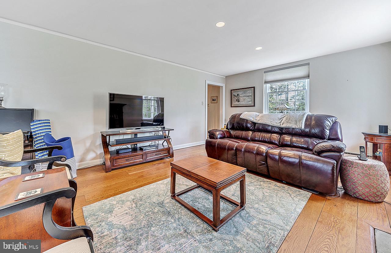 FLOURTOWN - Residential