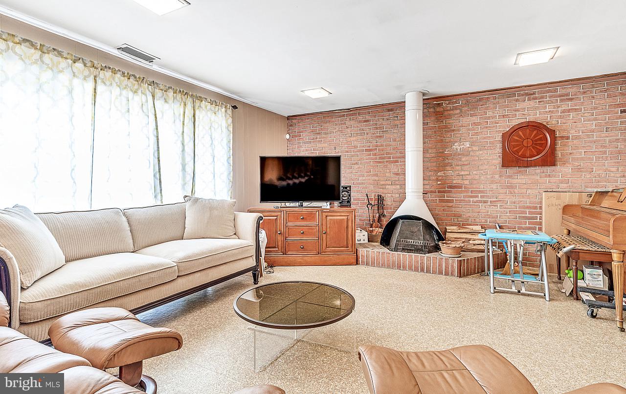 FLOURTOWN - Residential