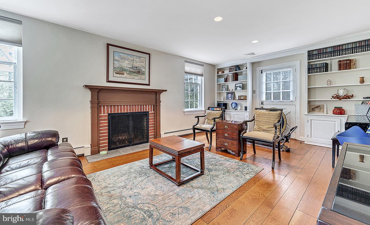 FLOURTOWN - Residential