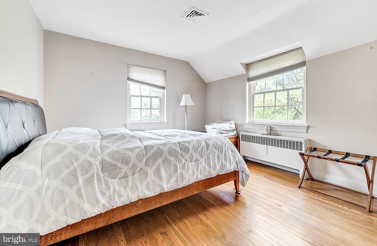 FLOURTOWN - Residential