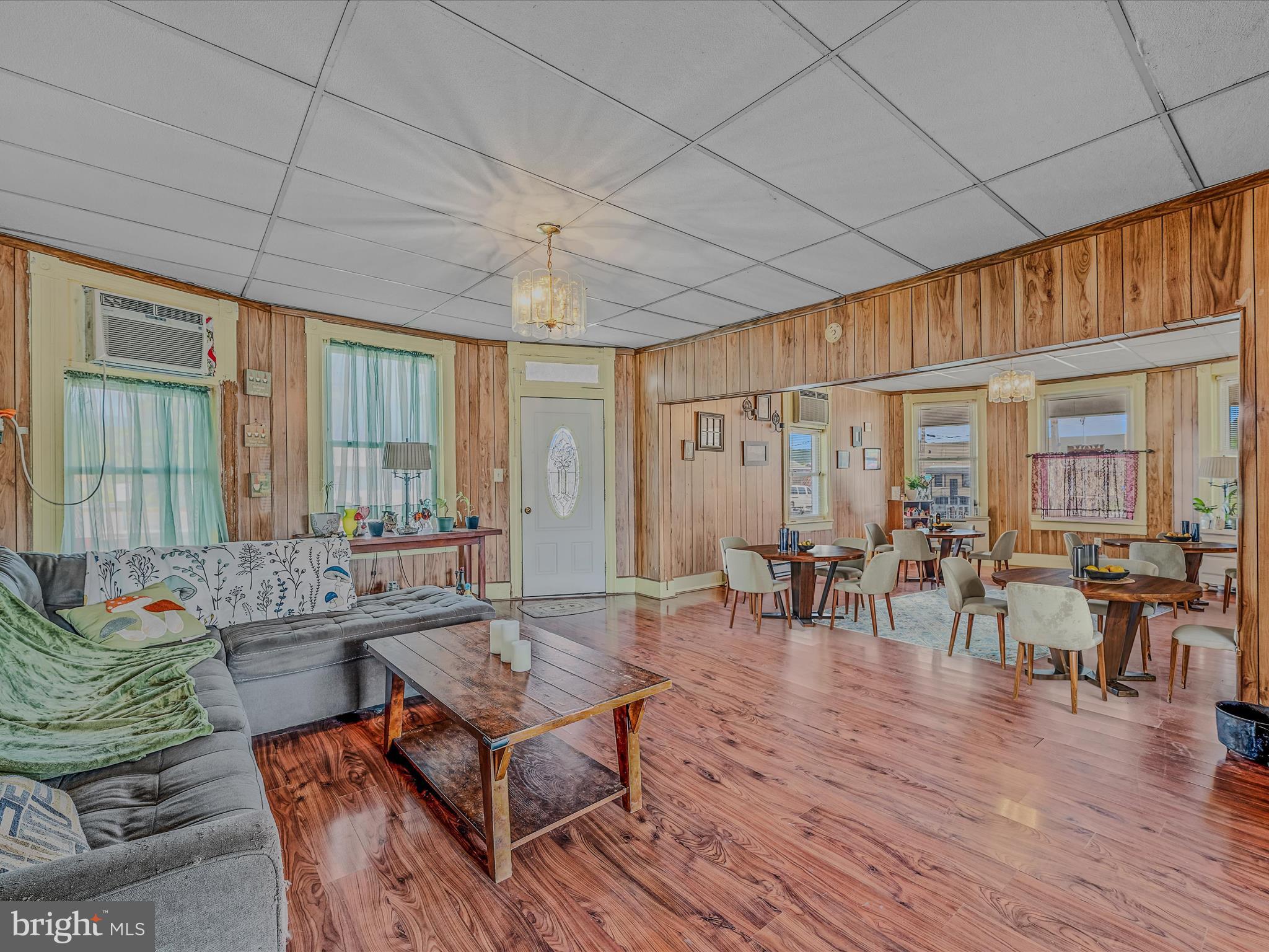 PAW PAW - Residential