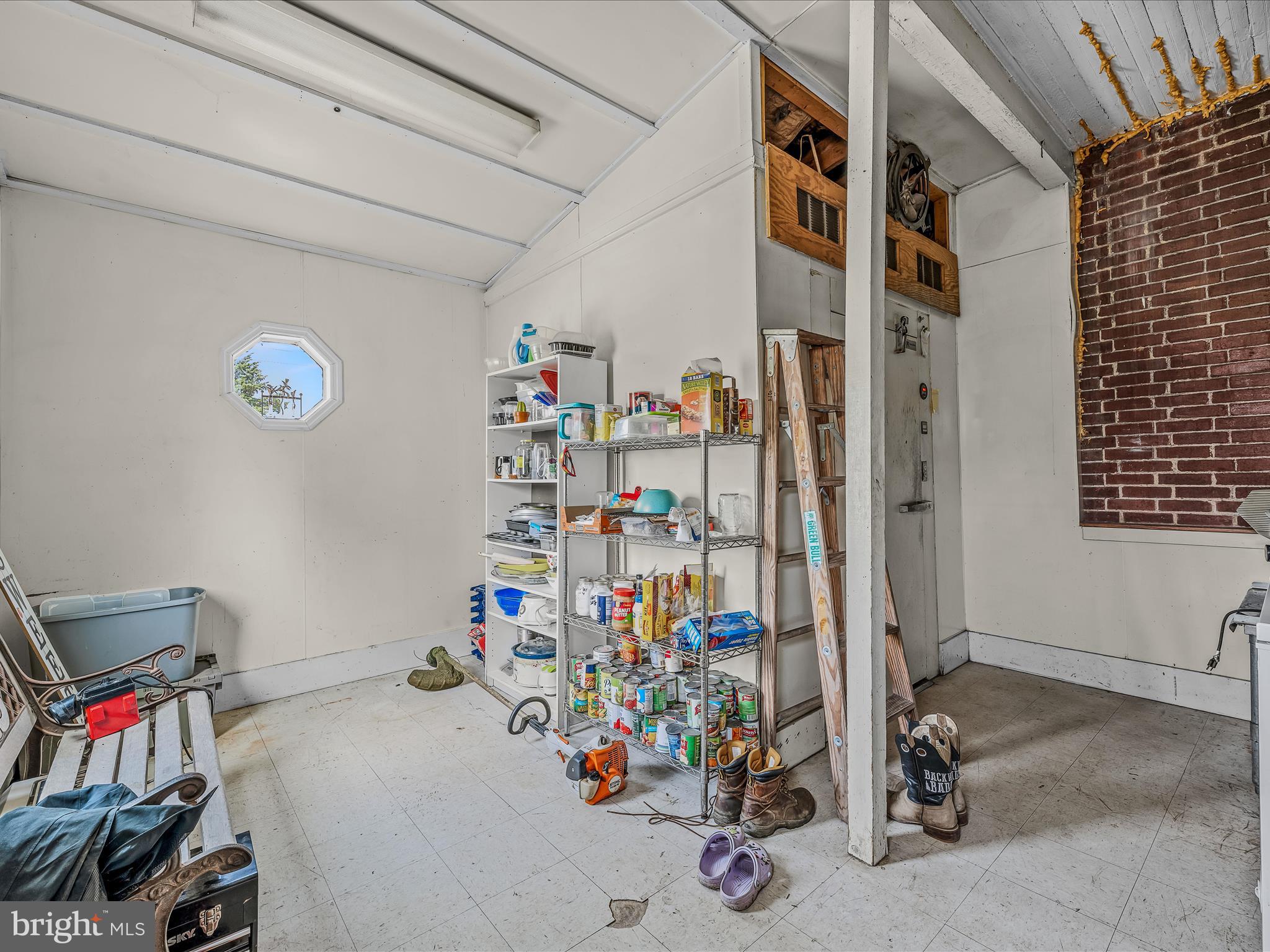 PAW PAW - Residential