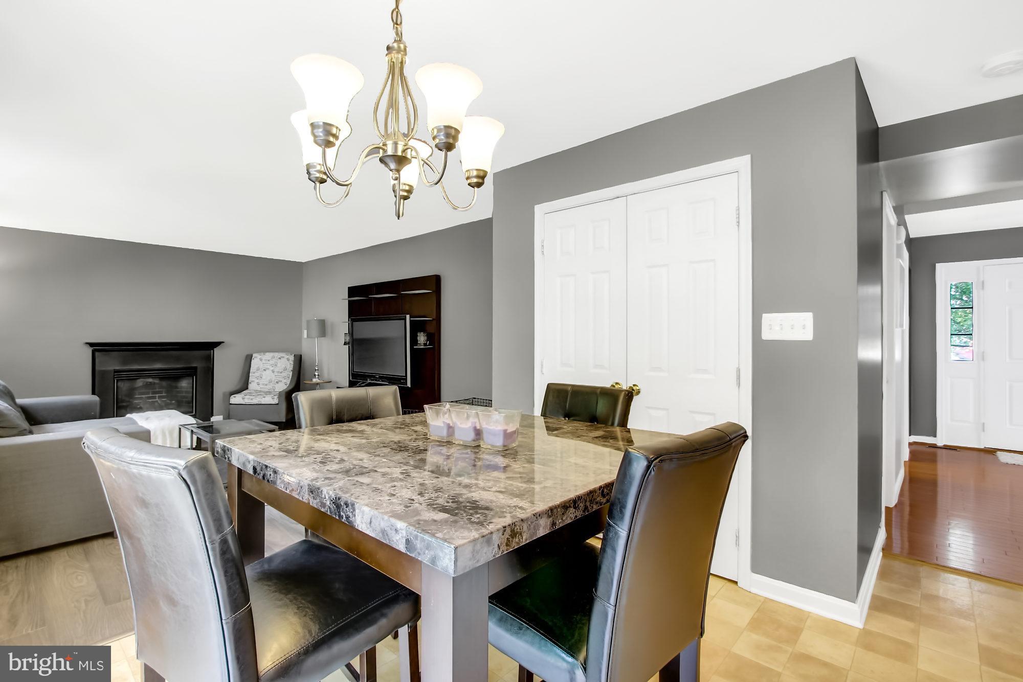 FOREST LAKES - Residential