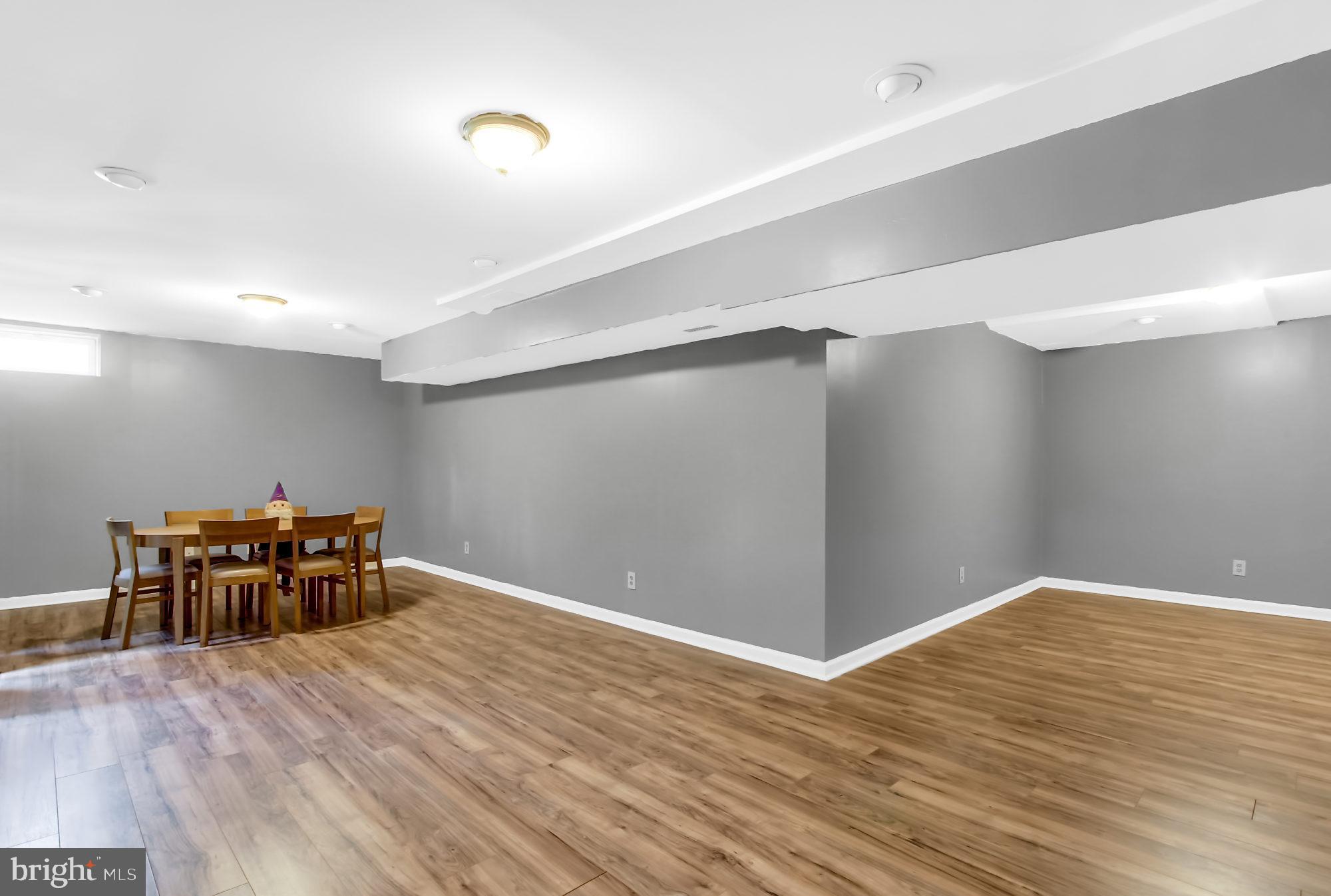 FOREST LAKES - Residential