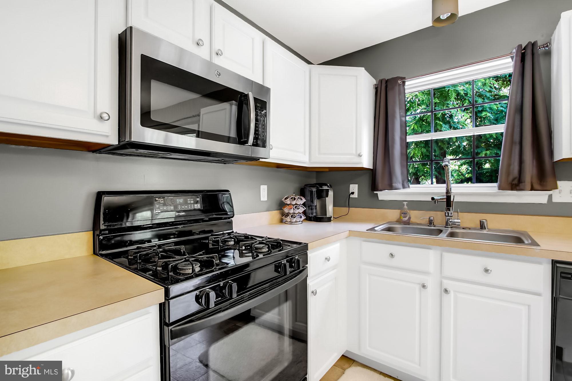 FOREST LAKES - Residential