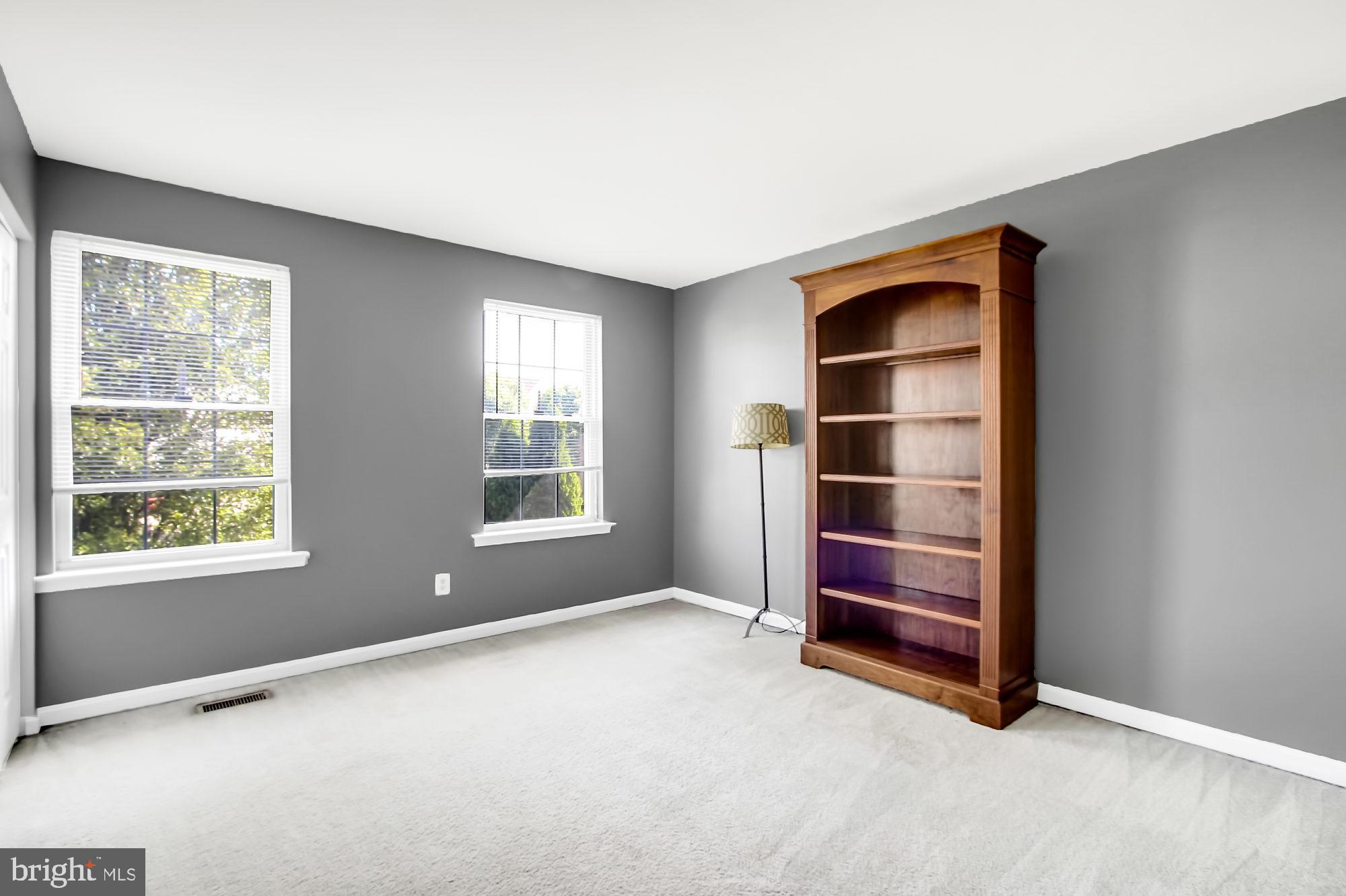 FOREST LAKES - Residential